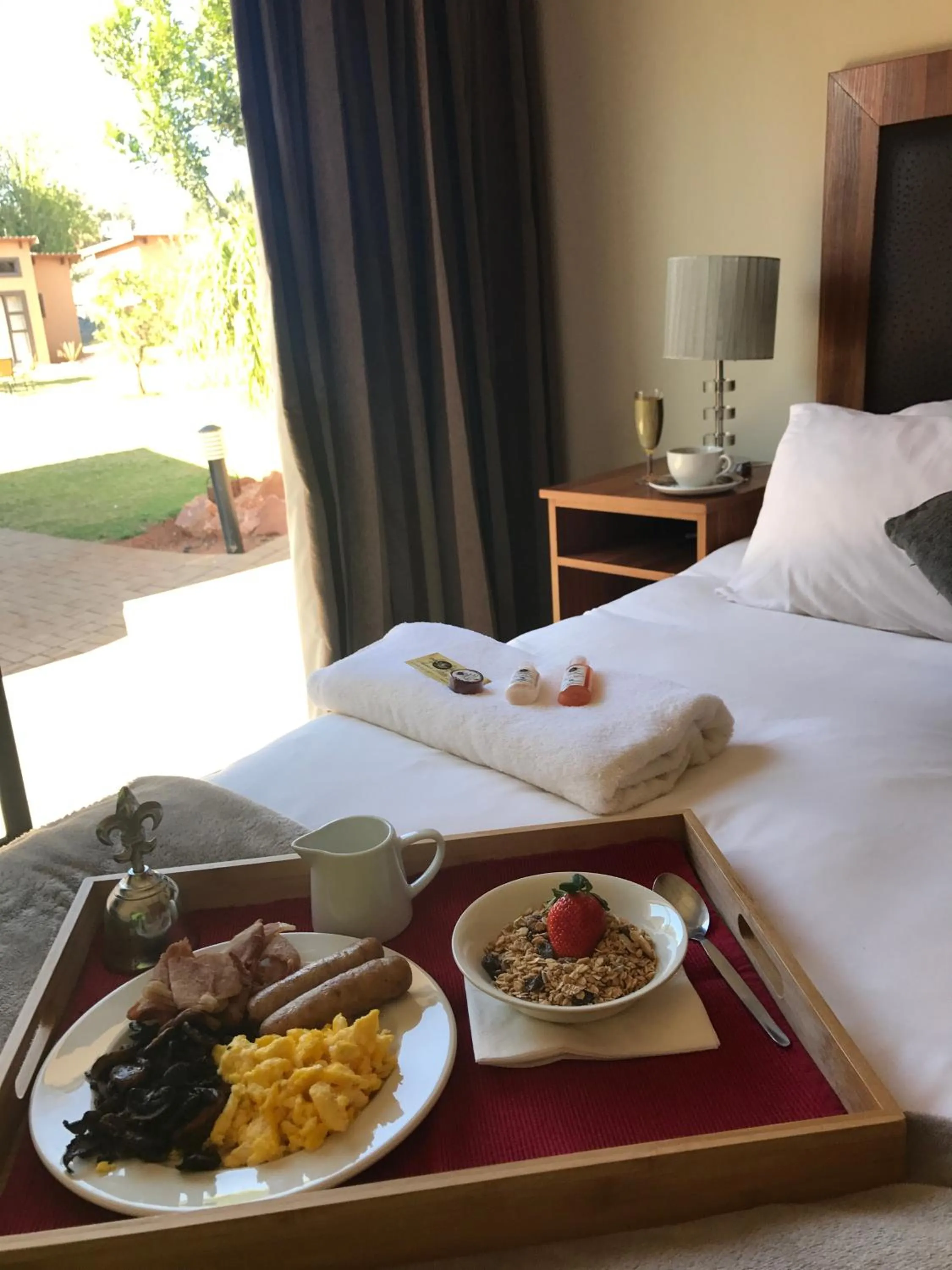 Bedroom, Bed in Manor Hills Guest Lodge