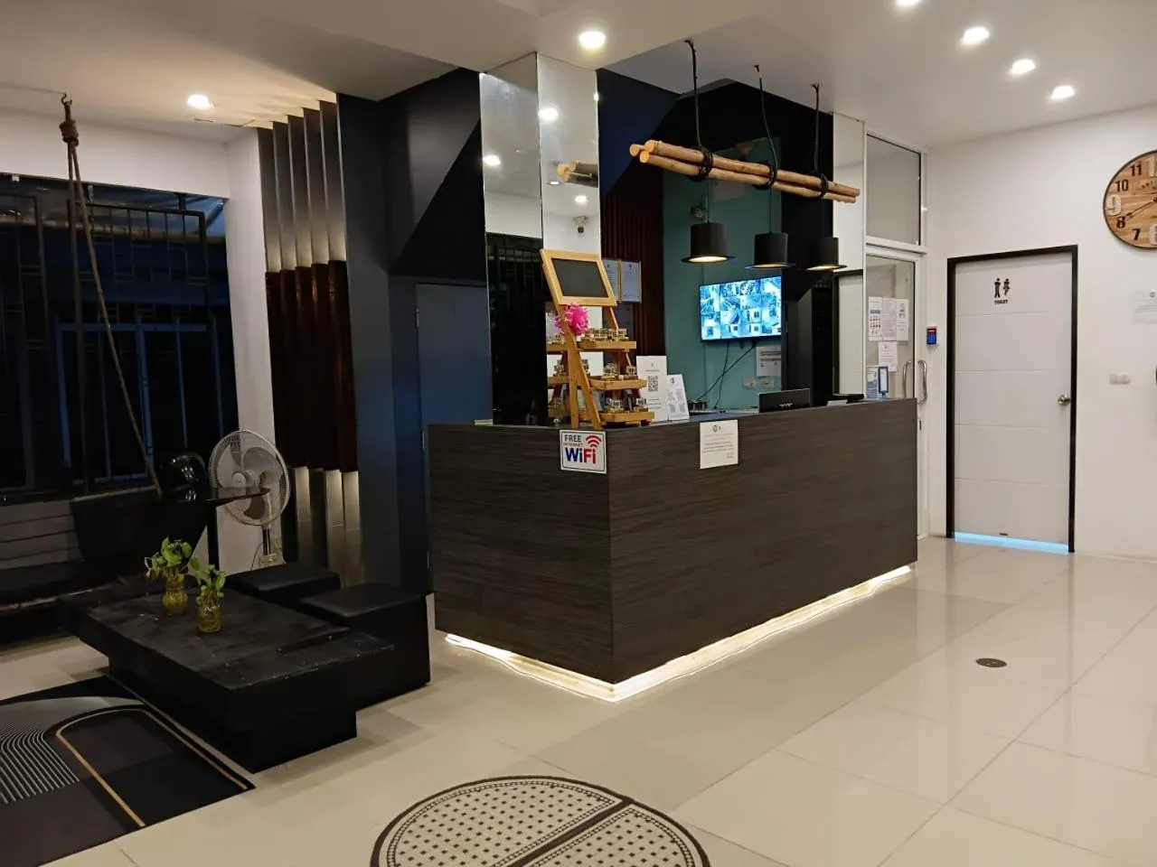 Lobby or reception in Hotel The Journey Patong New