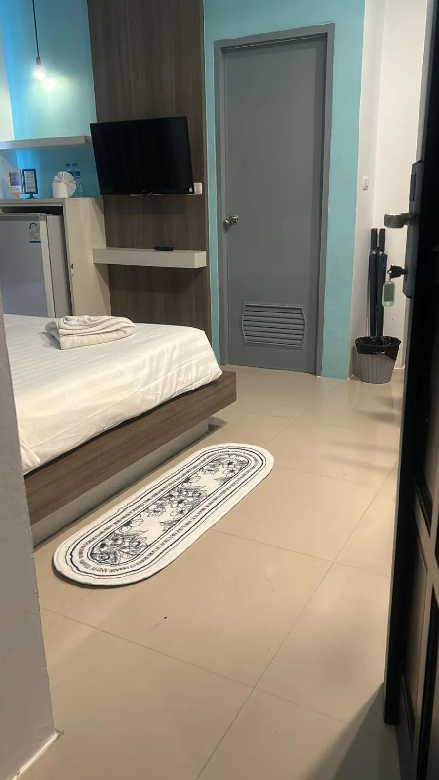 Photo of the whole room in Hotel The Journey Patong New