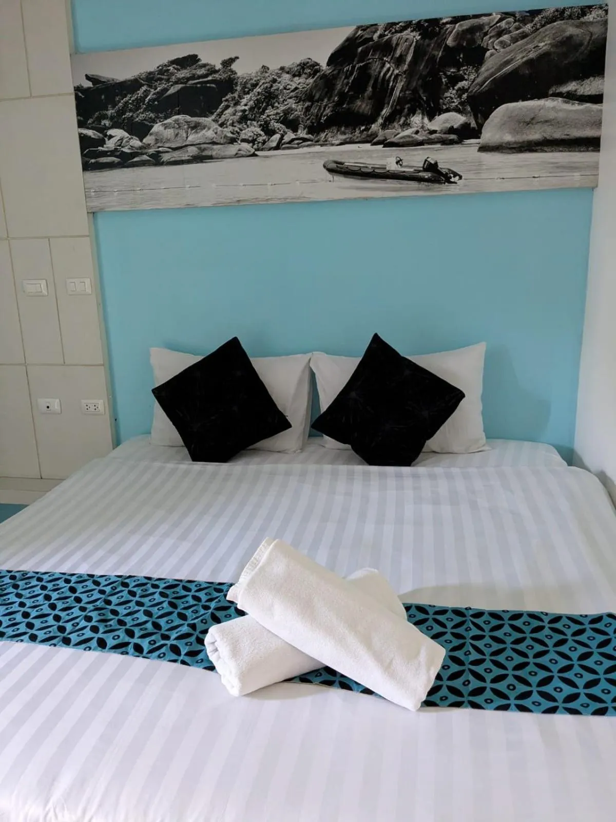 Bedroom, Bed in Hotel The Journey Patong New