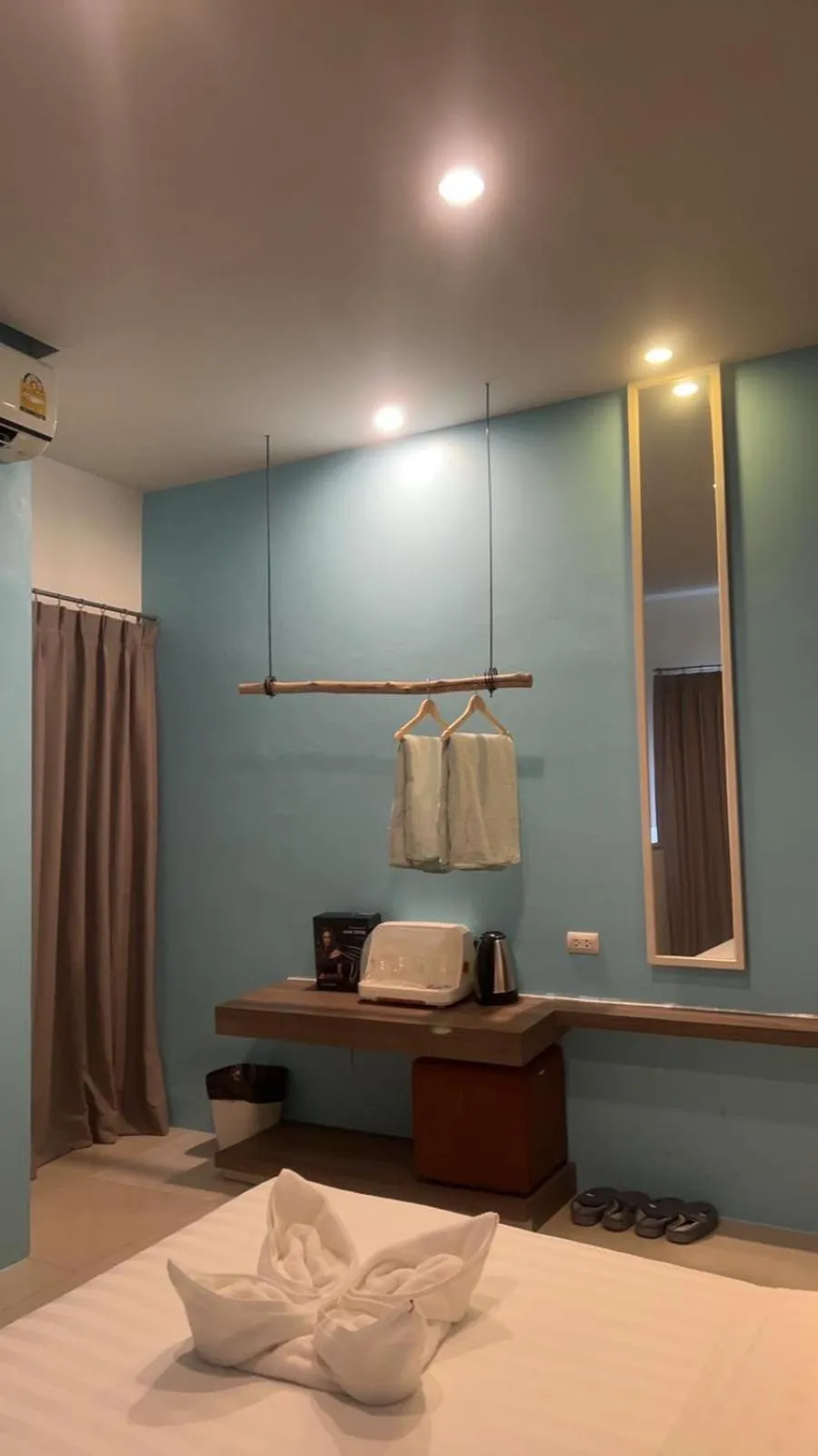 Photo of the whole room, Bed in Hotel The Journey Patong New