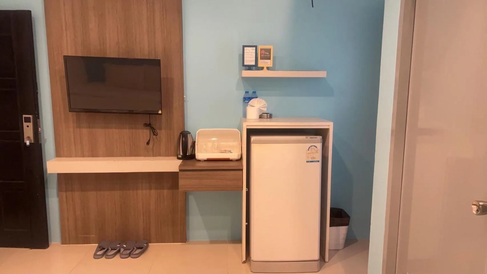 TV and multimedia in Hotel The Journey Patong New