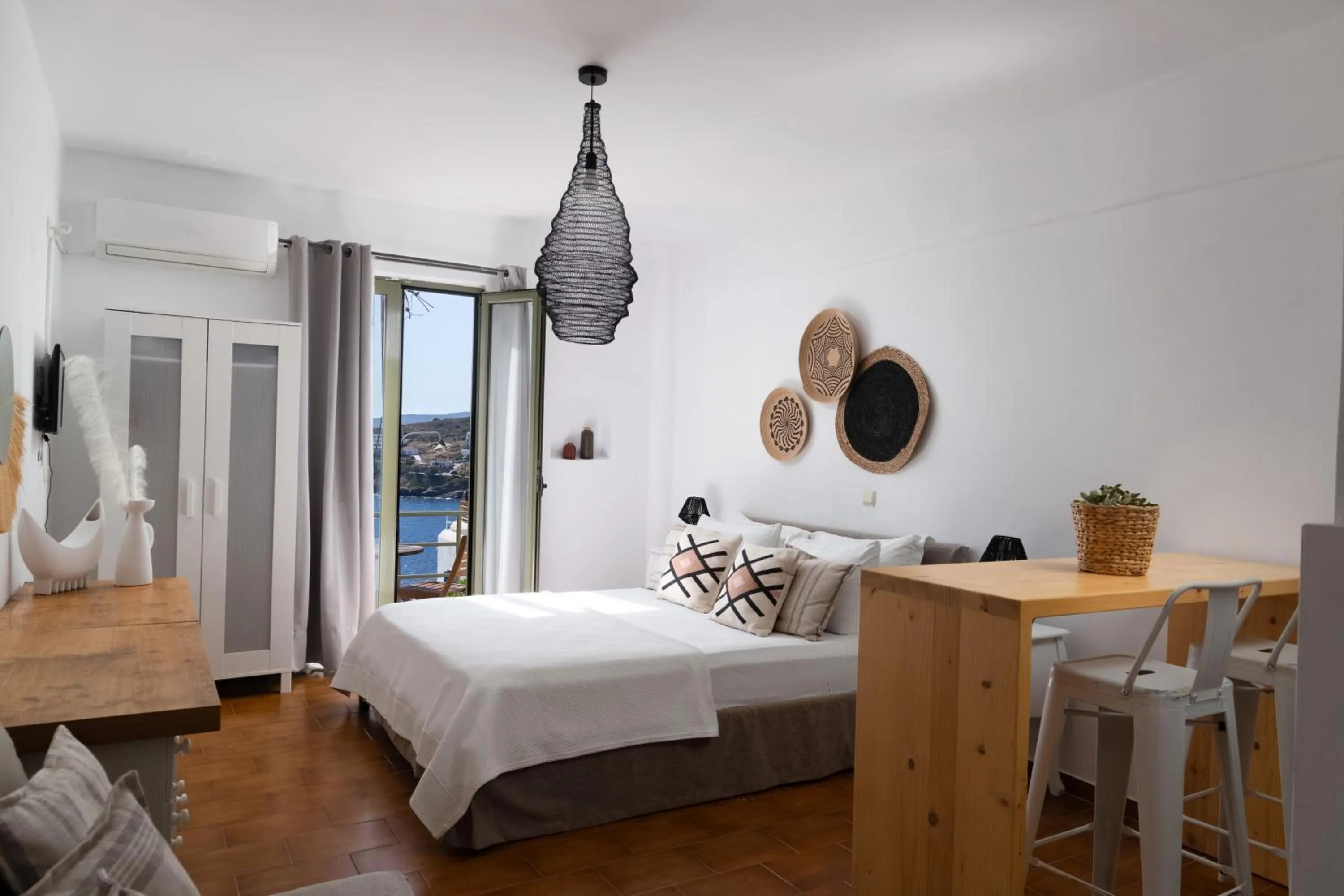 Bed in Villa Fiamegou Andros