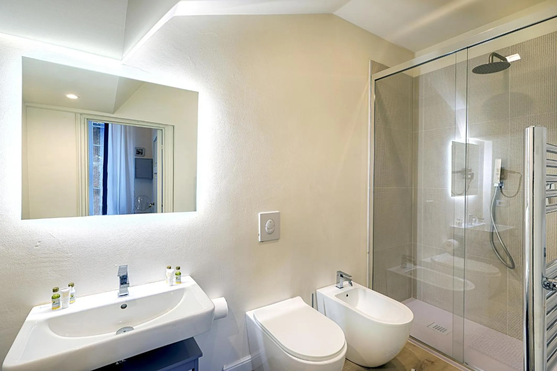 Shower in Casa Ciseri