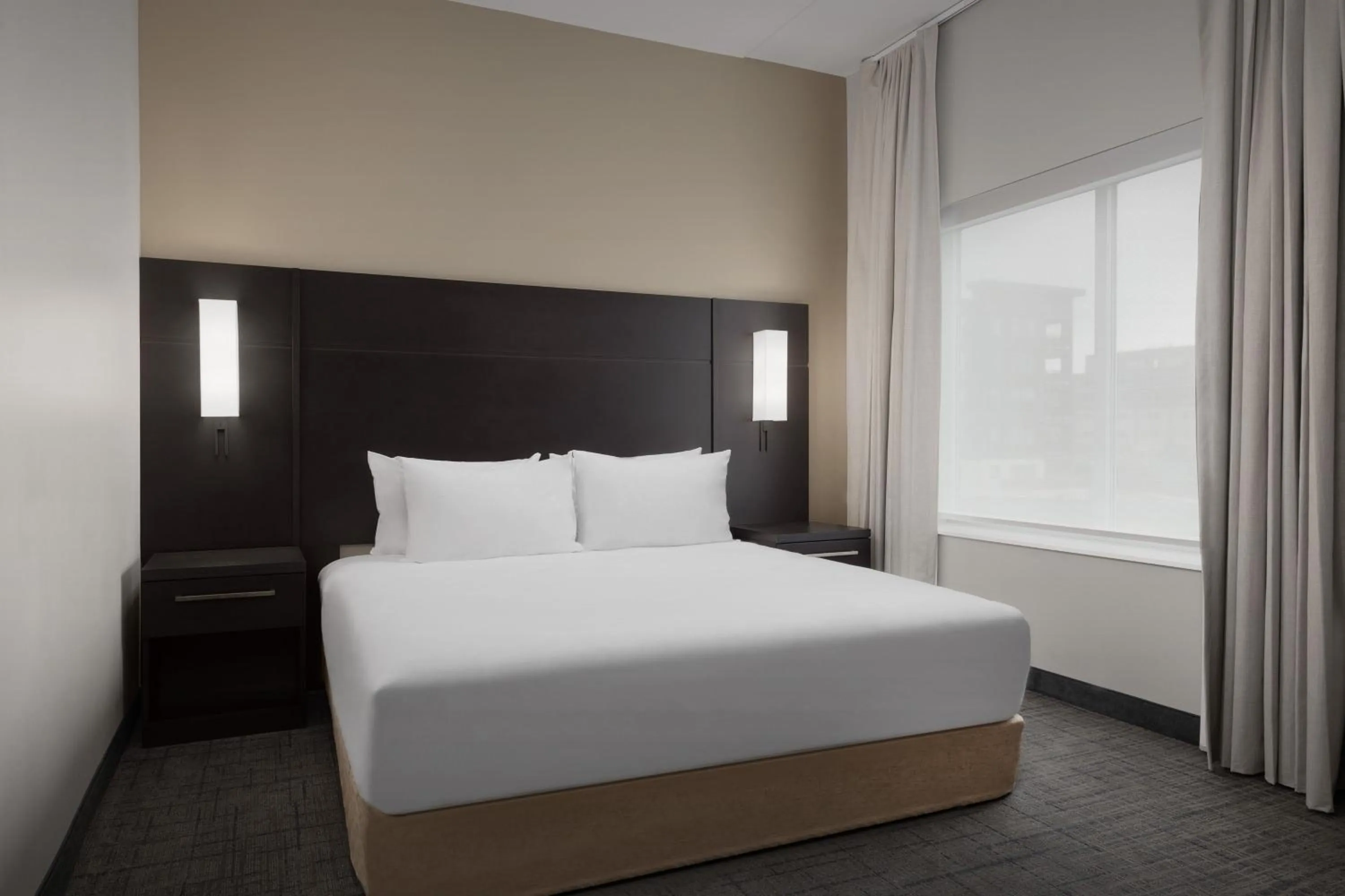 Bedroom, Bed in Residence Inn by Marriott Kenwood Cincinnati