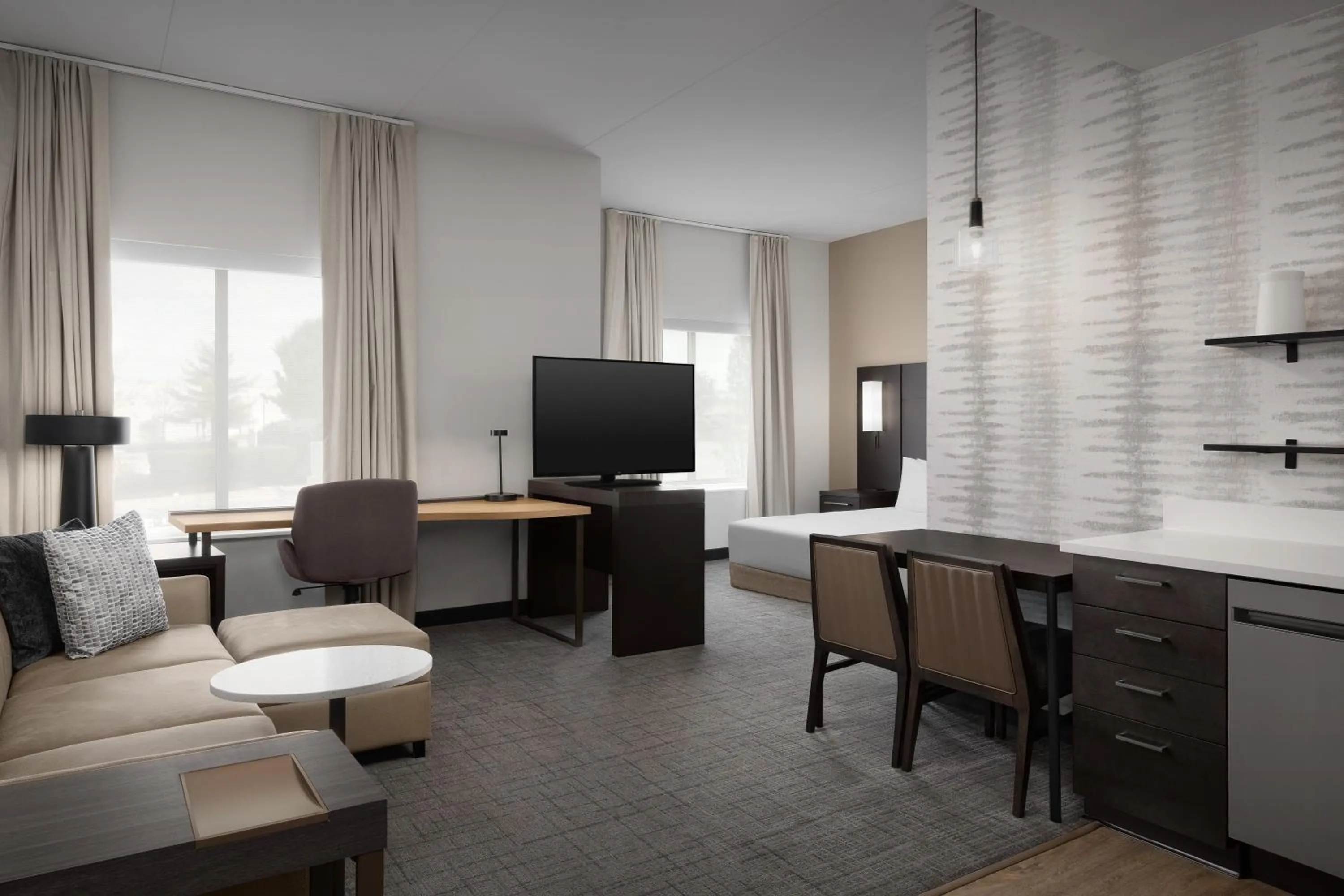 TV and multimedia in Residence Inn by Marriott Kenwood Cincinnati