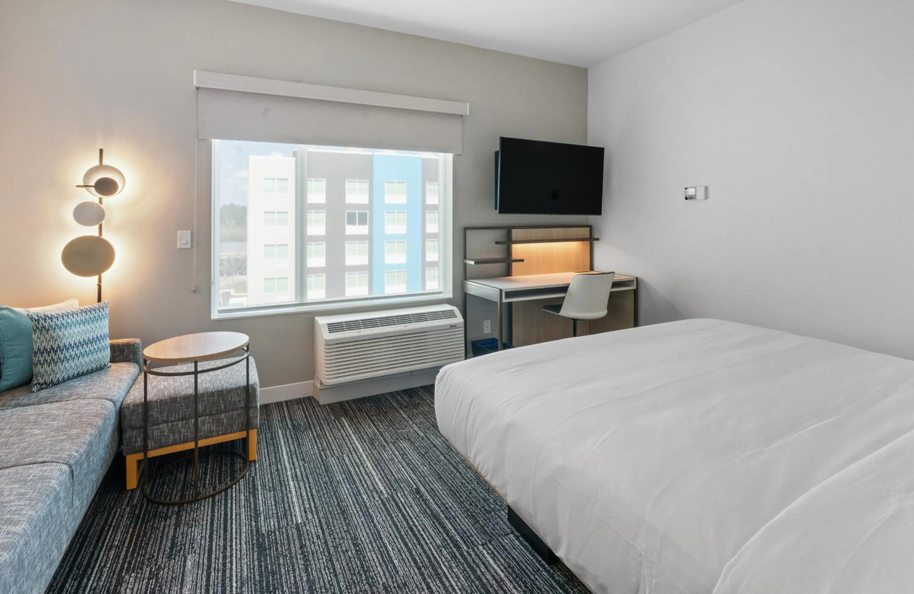 Bedroom, Bed in TownePlace Suites Jacksonville Airport