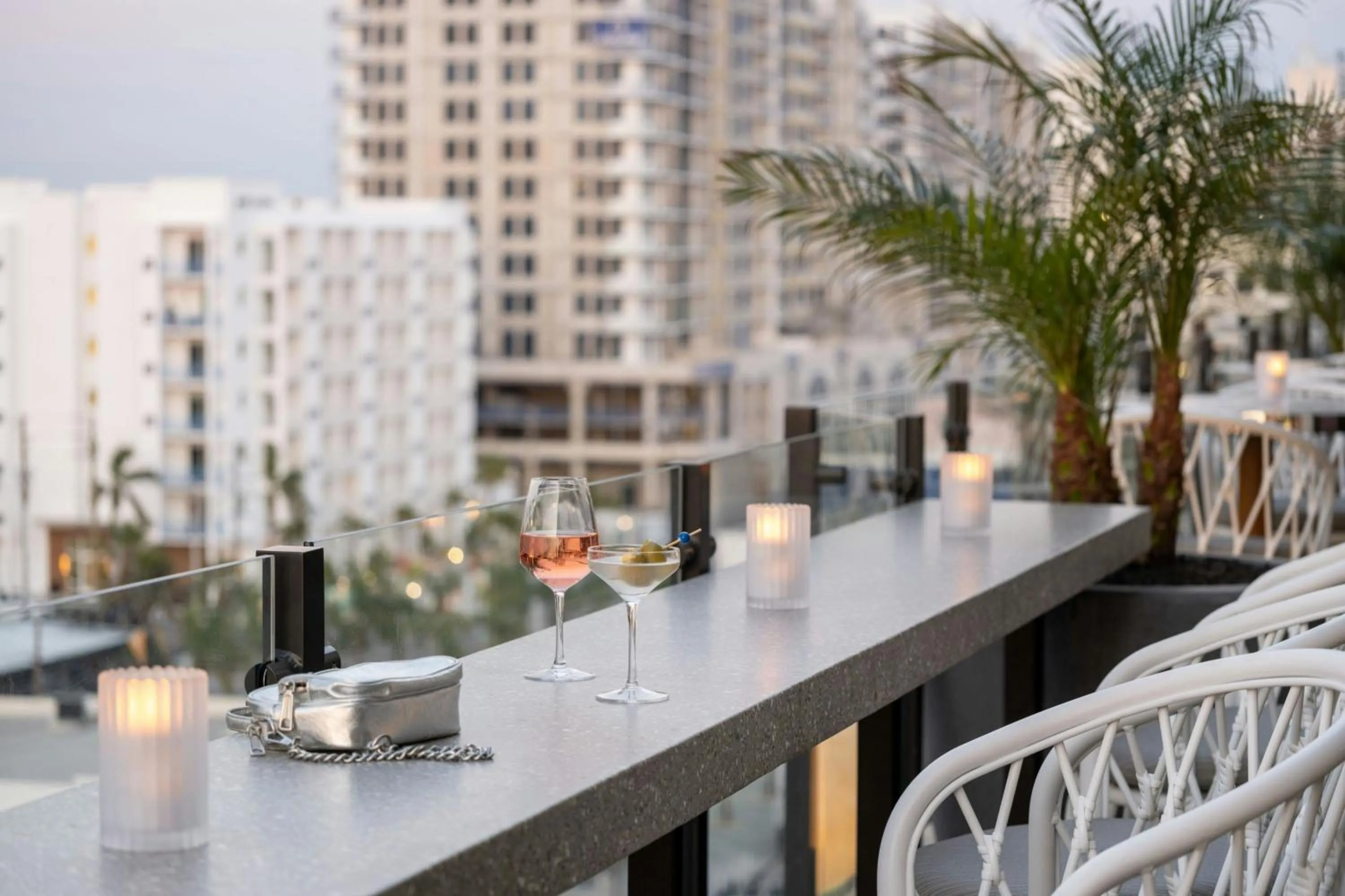 Restaurant/places to eat in Moxy St. Petersburg Downtown