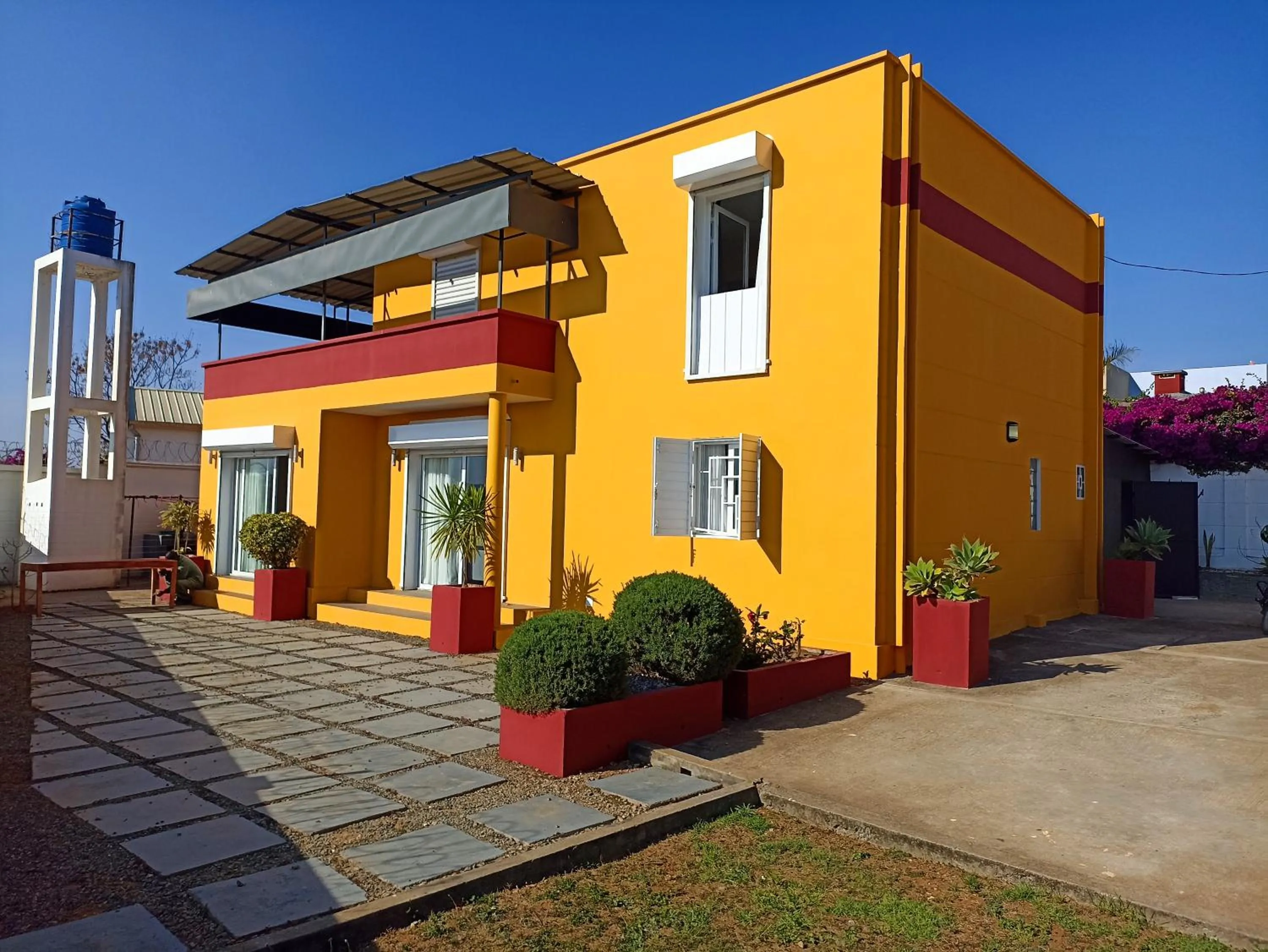 Hôtel Les 12 Collines, Ivato Aéroport