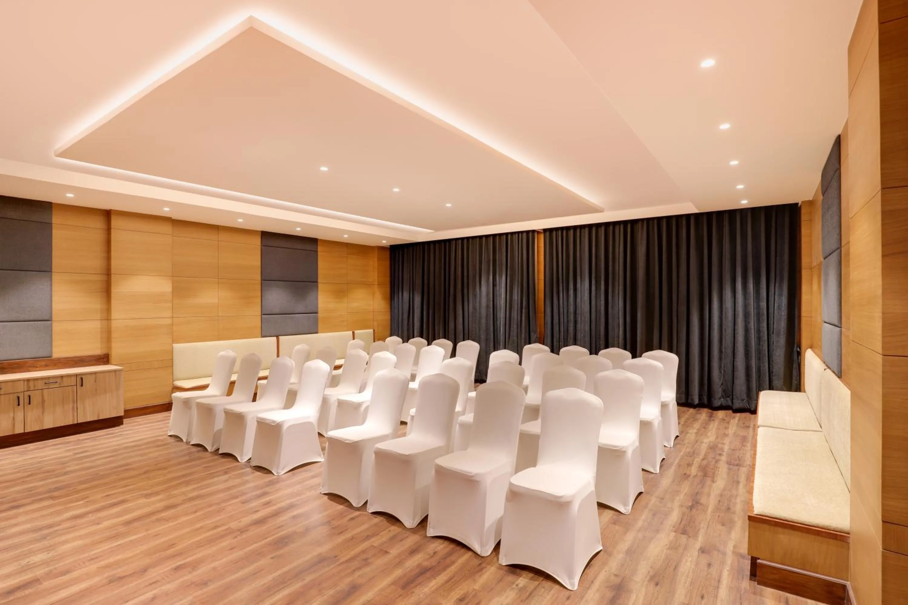 Banquet/Function facilities in Lemon Tree Premier Budhanilkantha Kathmandu, Nepal