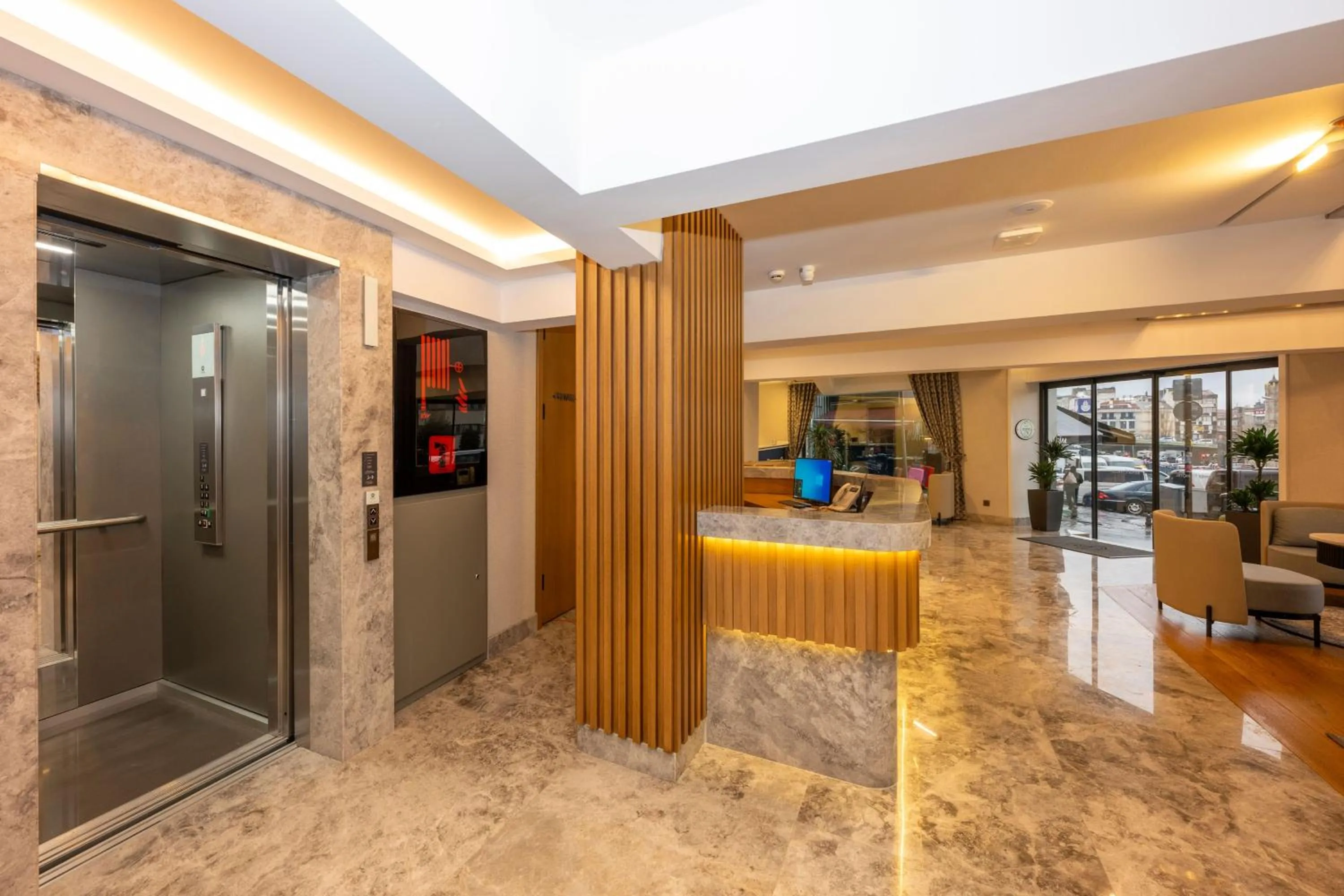 Lobby or reception in Baver Hotel