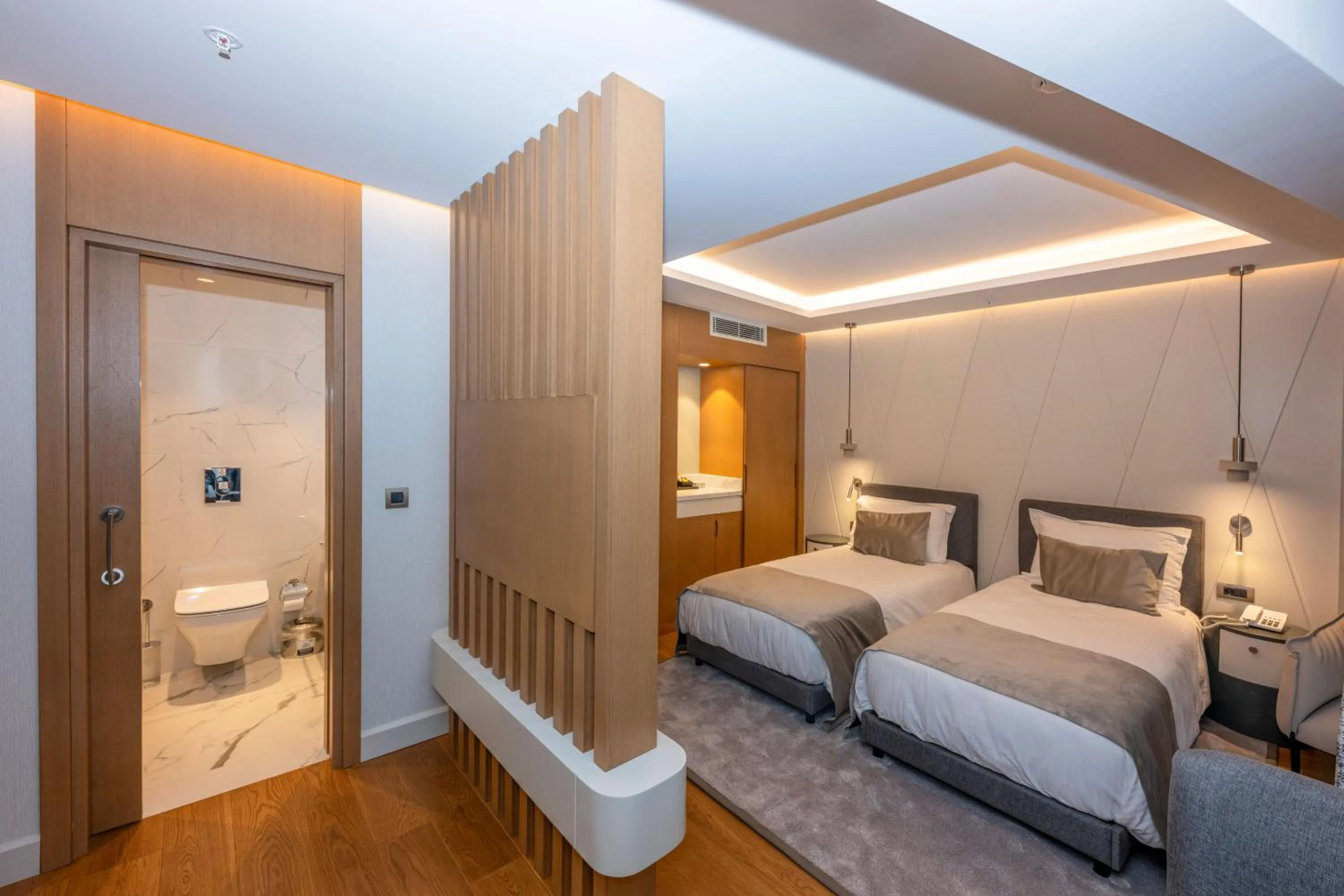 Toilet, Bed in Baver Hotel