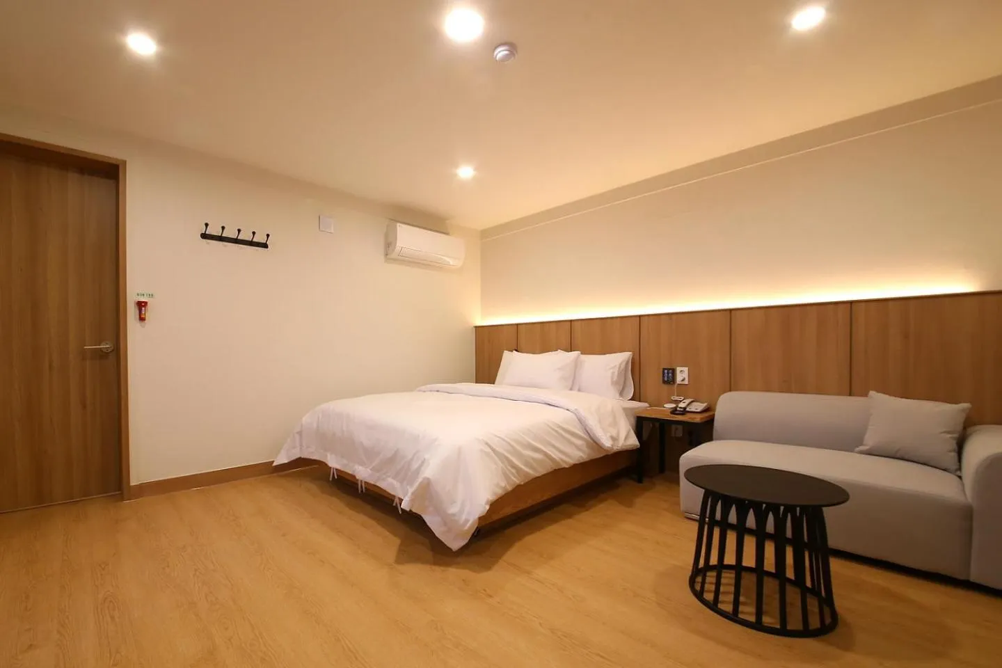 Decorative detail, Bed in MGM Hotel