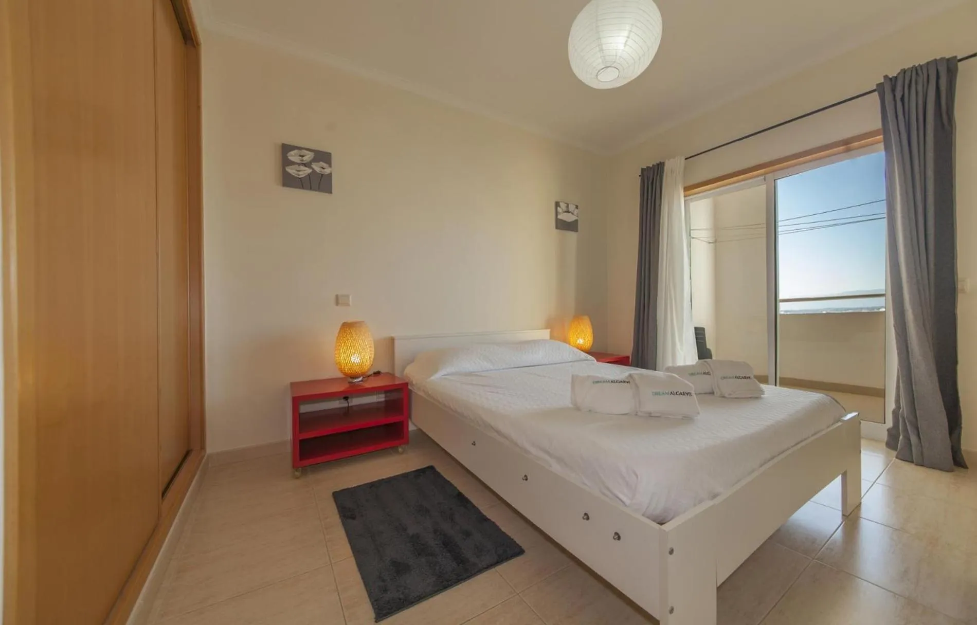 Floor plan, Bed in B44 - Alto do Quintao Central Apartment