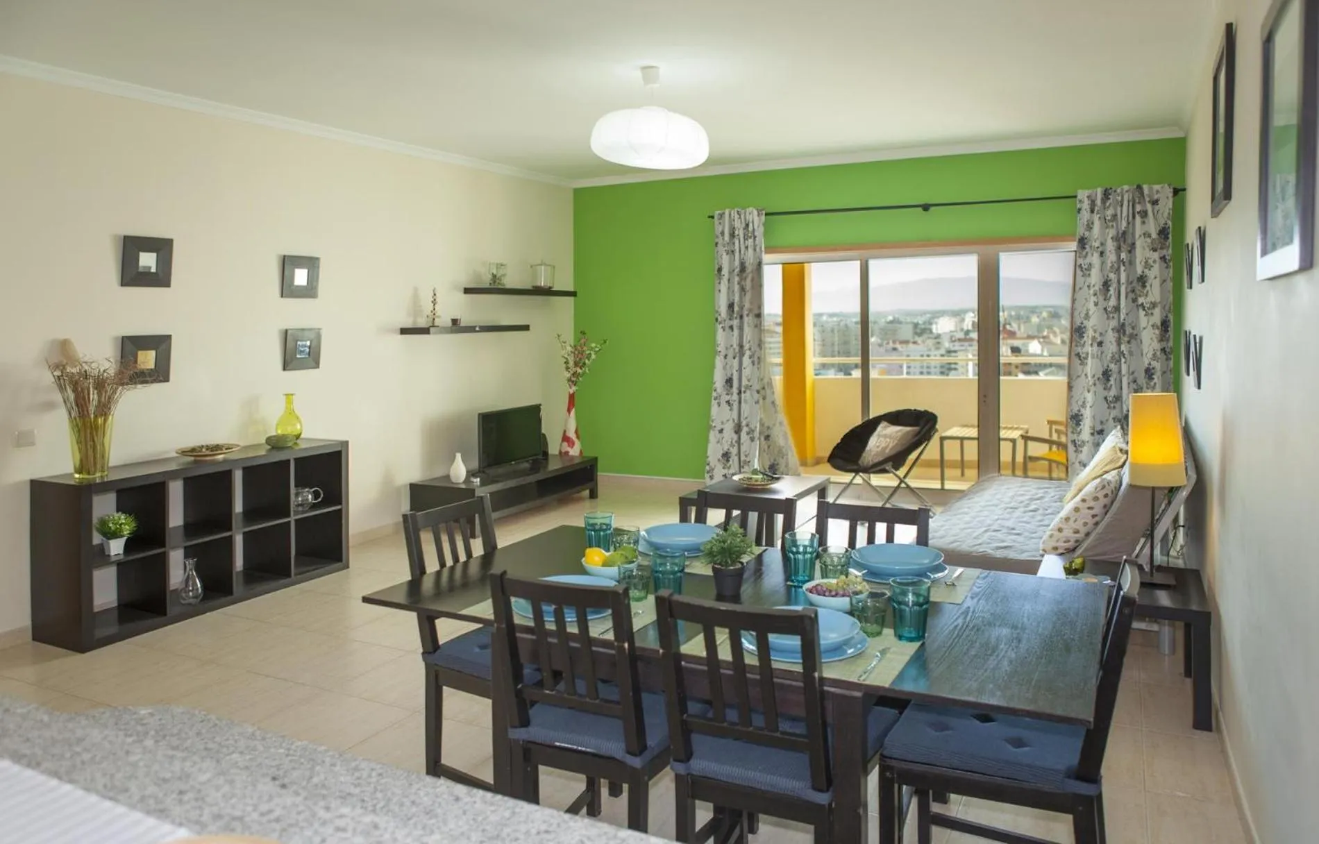 Floor plan in B44 - Alto do Quintao Central Apartment