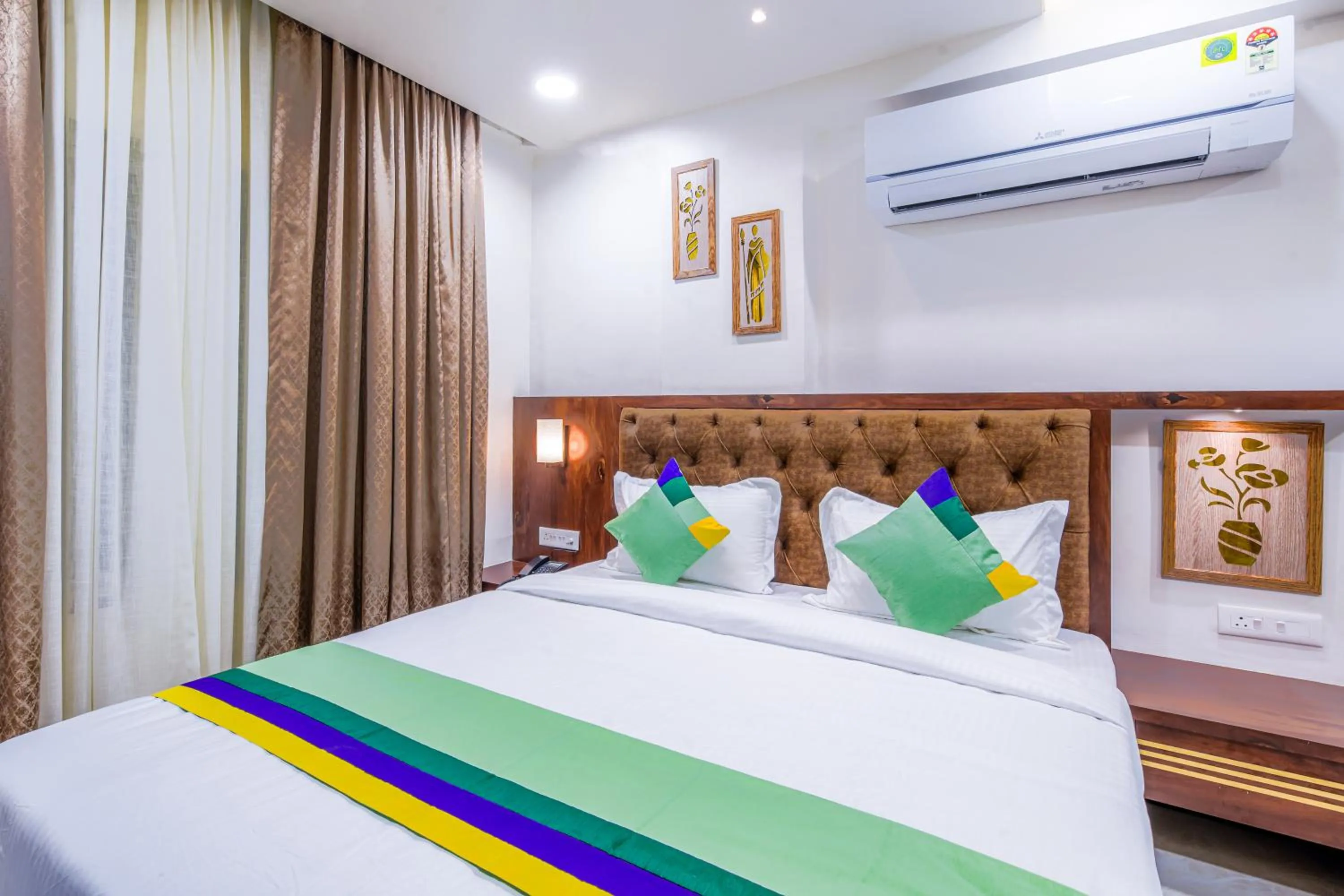 Bedroom, Bed in Treebo A1 Residency, Hingna T Point