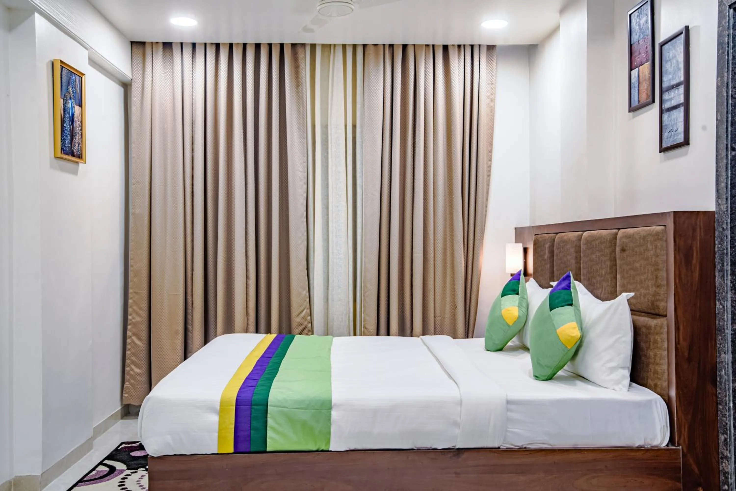 Bedroom, Bed in Treebo A1 Residency, Hingna T Point