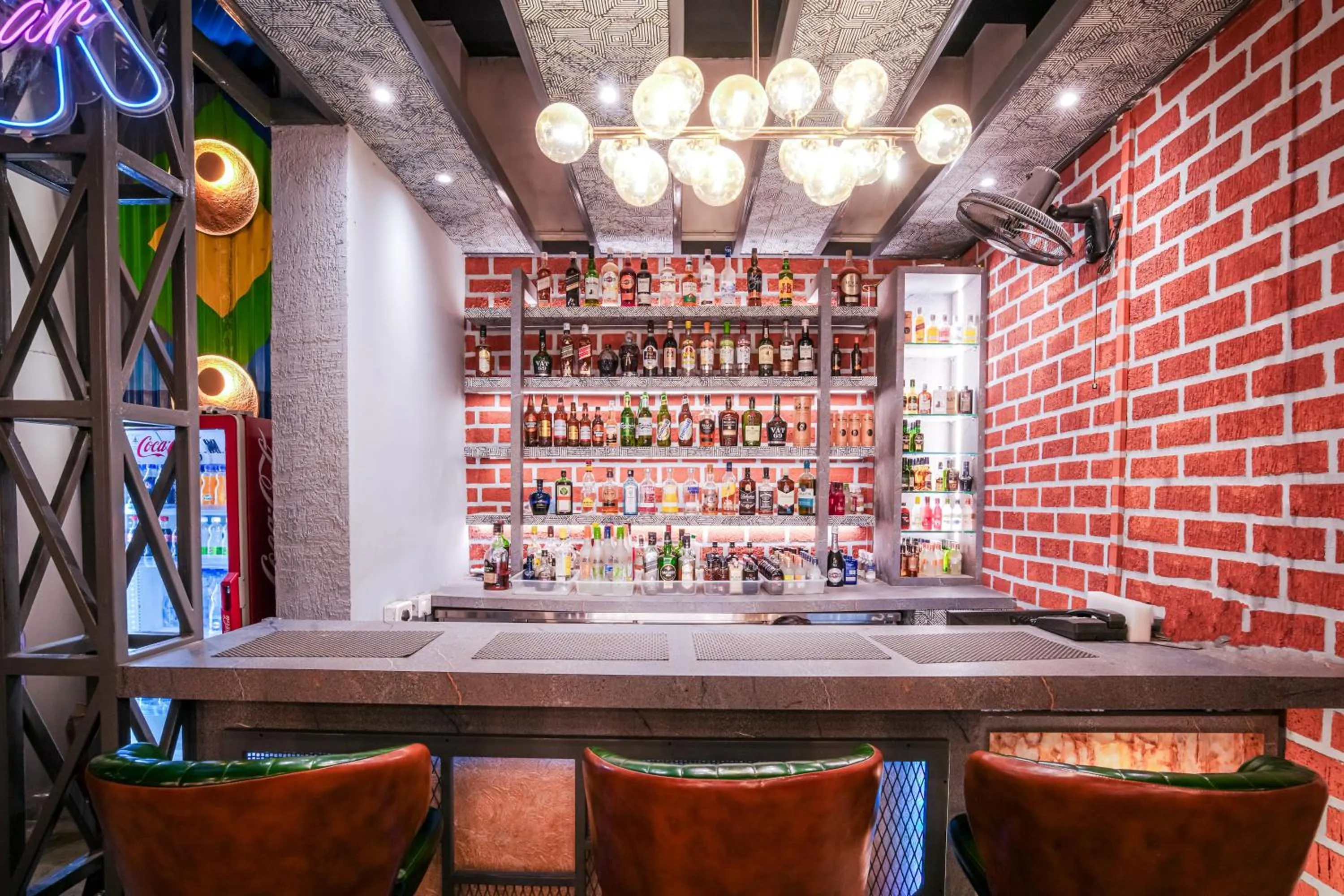 Restaurant/places to eat in Treebo A1 Residency, Hingna T Point