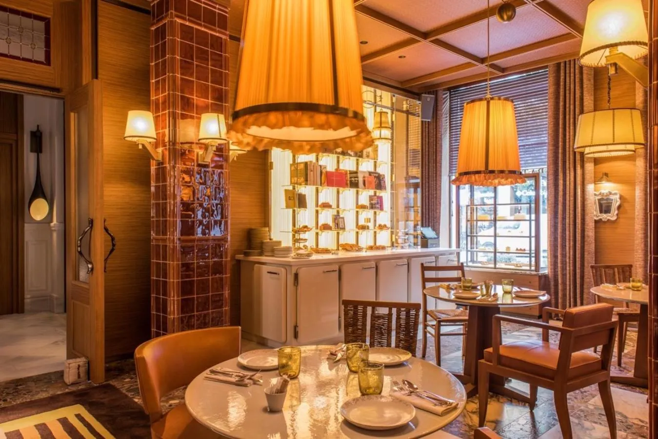 Restaurant/places to eat in Brach Madrid - Evok Collection