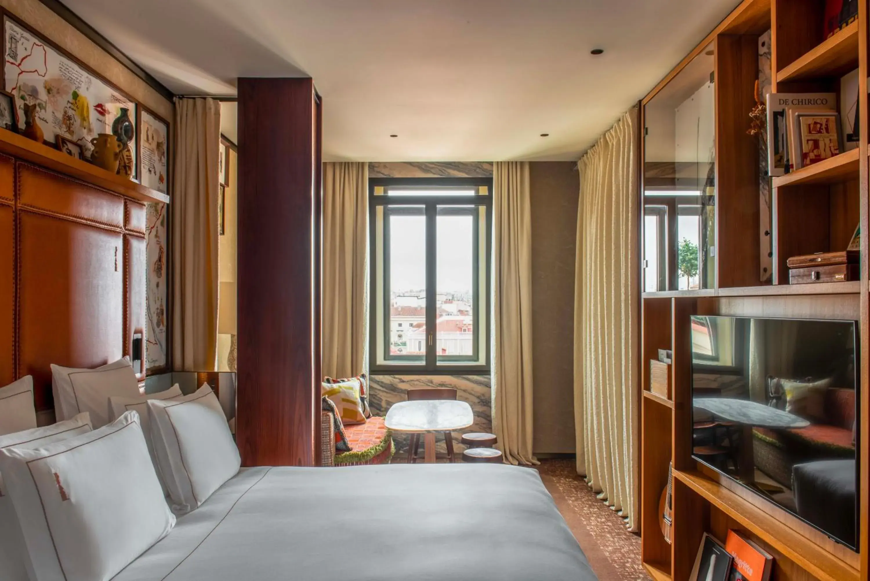 Deluxe Room in Brach Madrid - Evok Collection Deluxe Room in Brach Madrid - Evok Collection