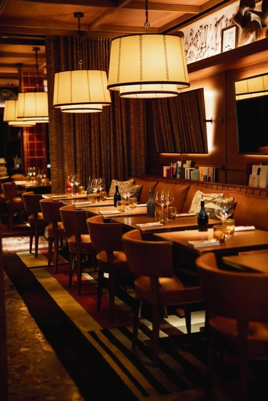 Restaurant/places to eat in Brach Madrid - Evok Collection