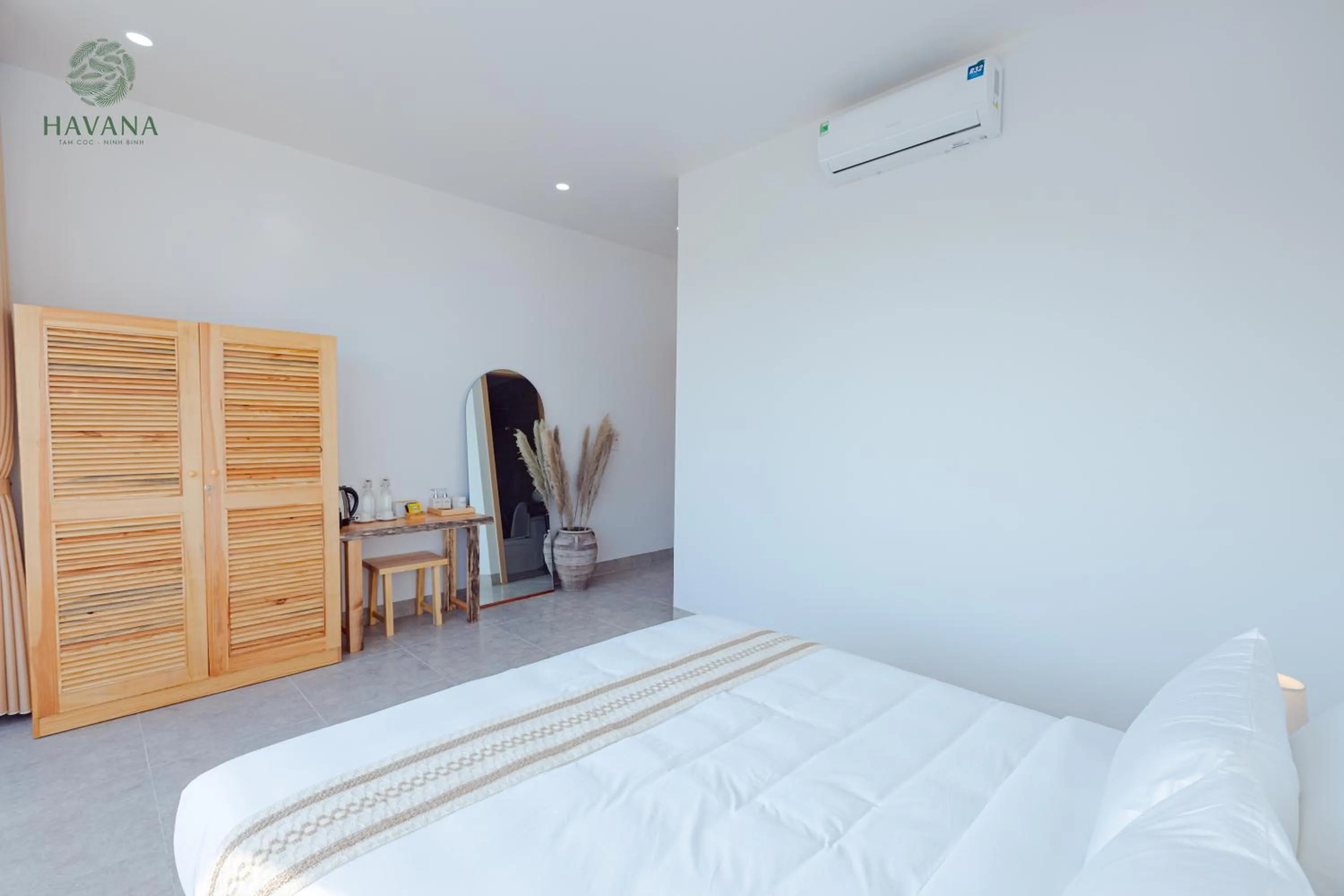 Bed in Havana Tam Coc Ninh Binh