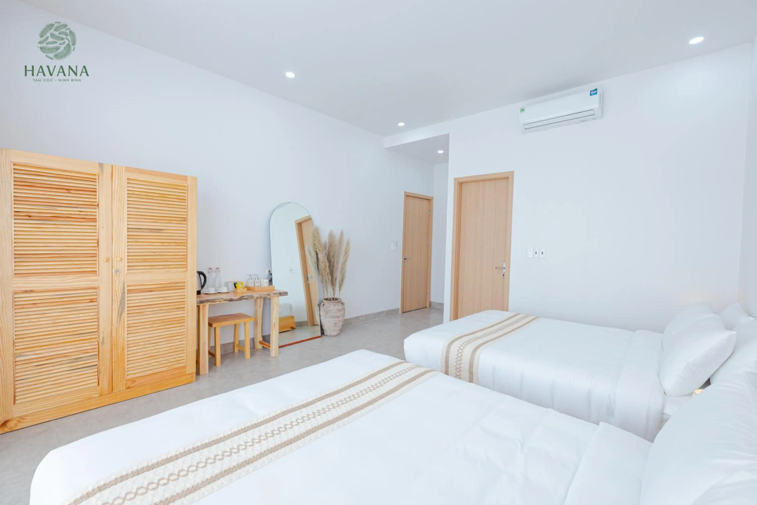 Bed in Havana Tam Coc Ninh Binh