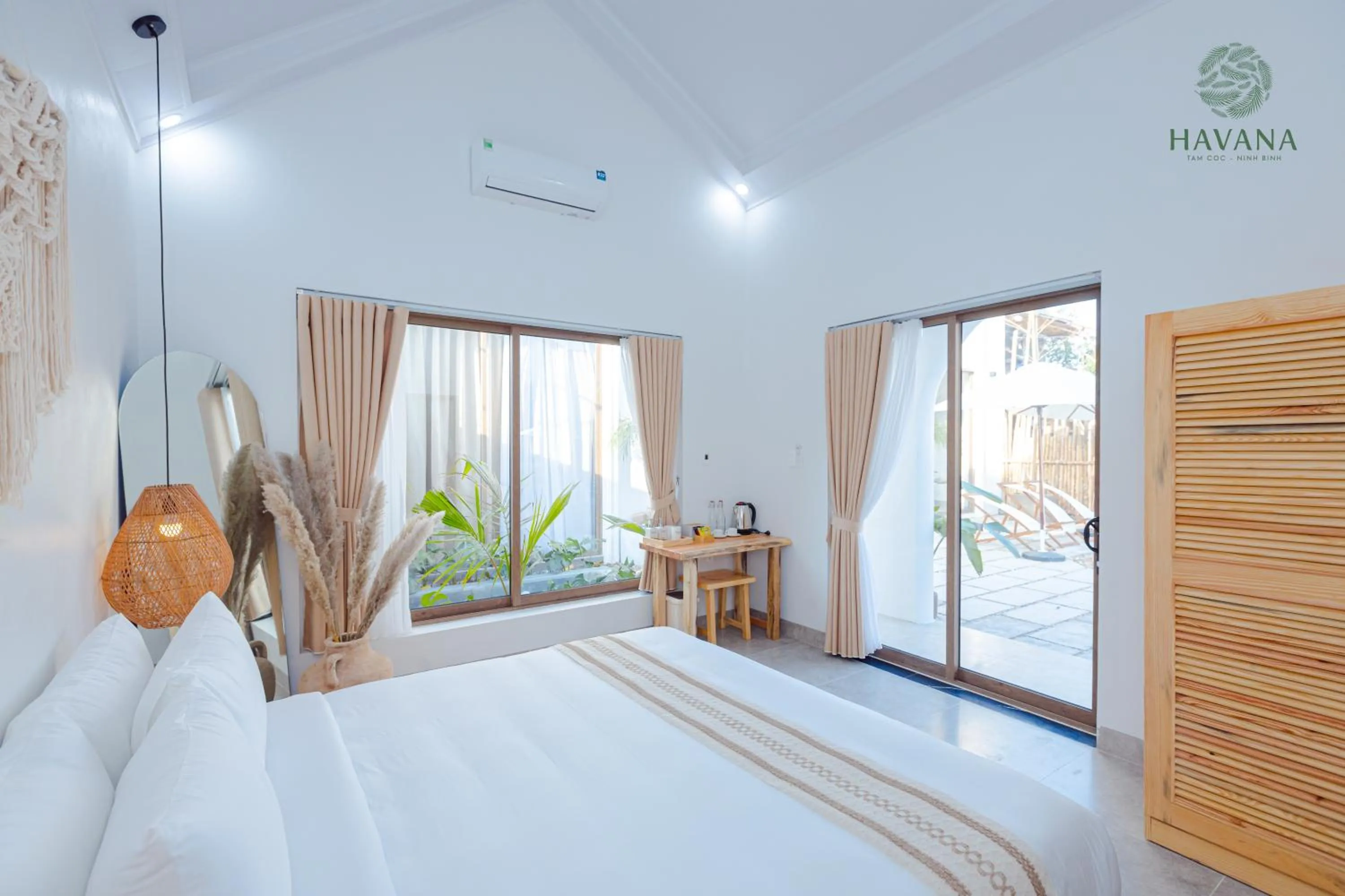 Bed in Havana Tam Coc Ninh Binh