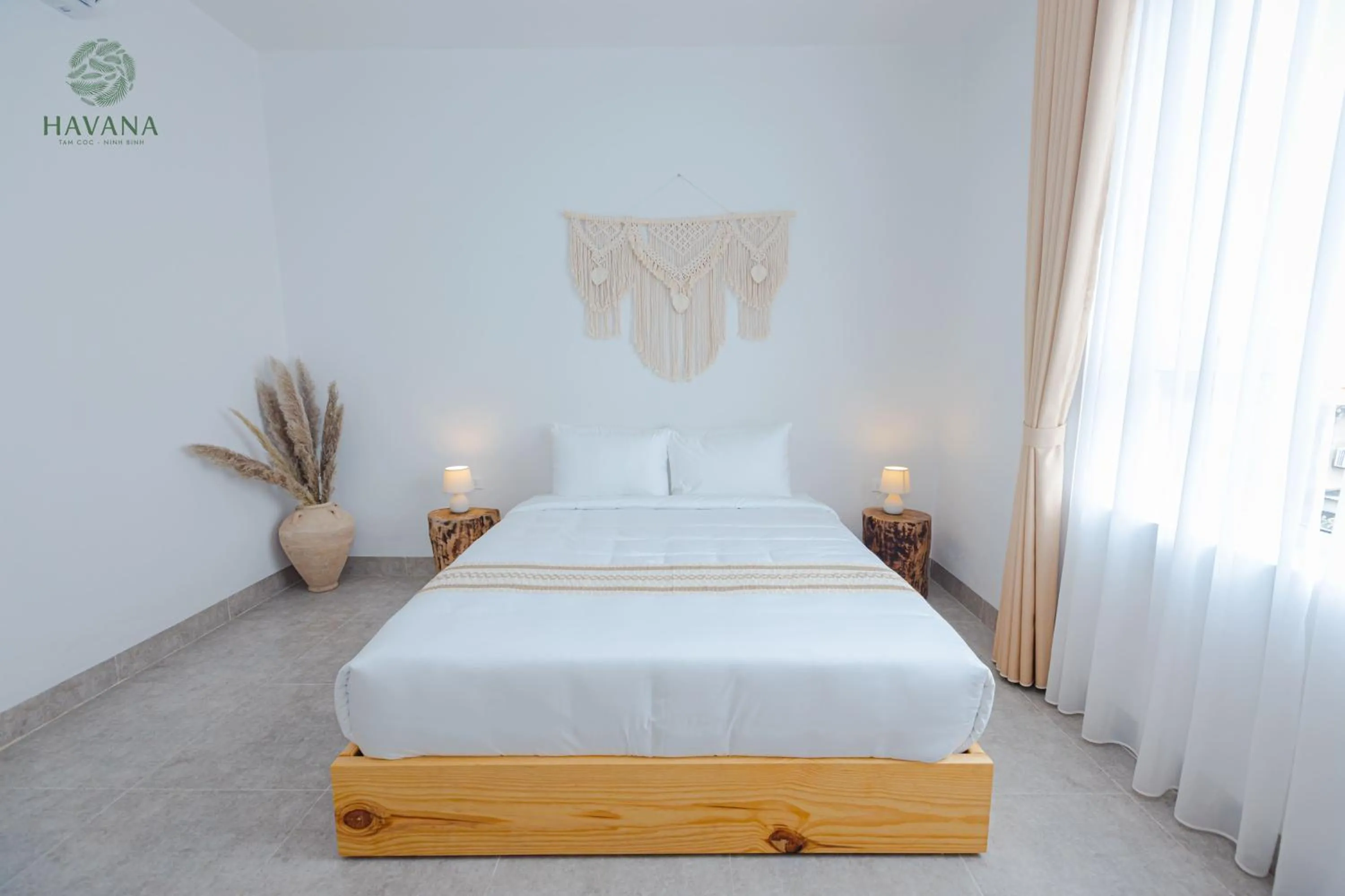 Bed in Havana Tam Coc Ninh Binh