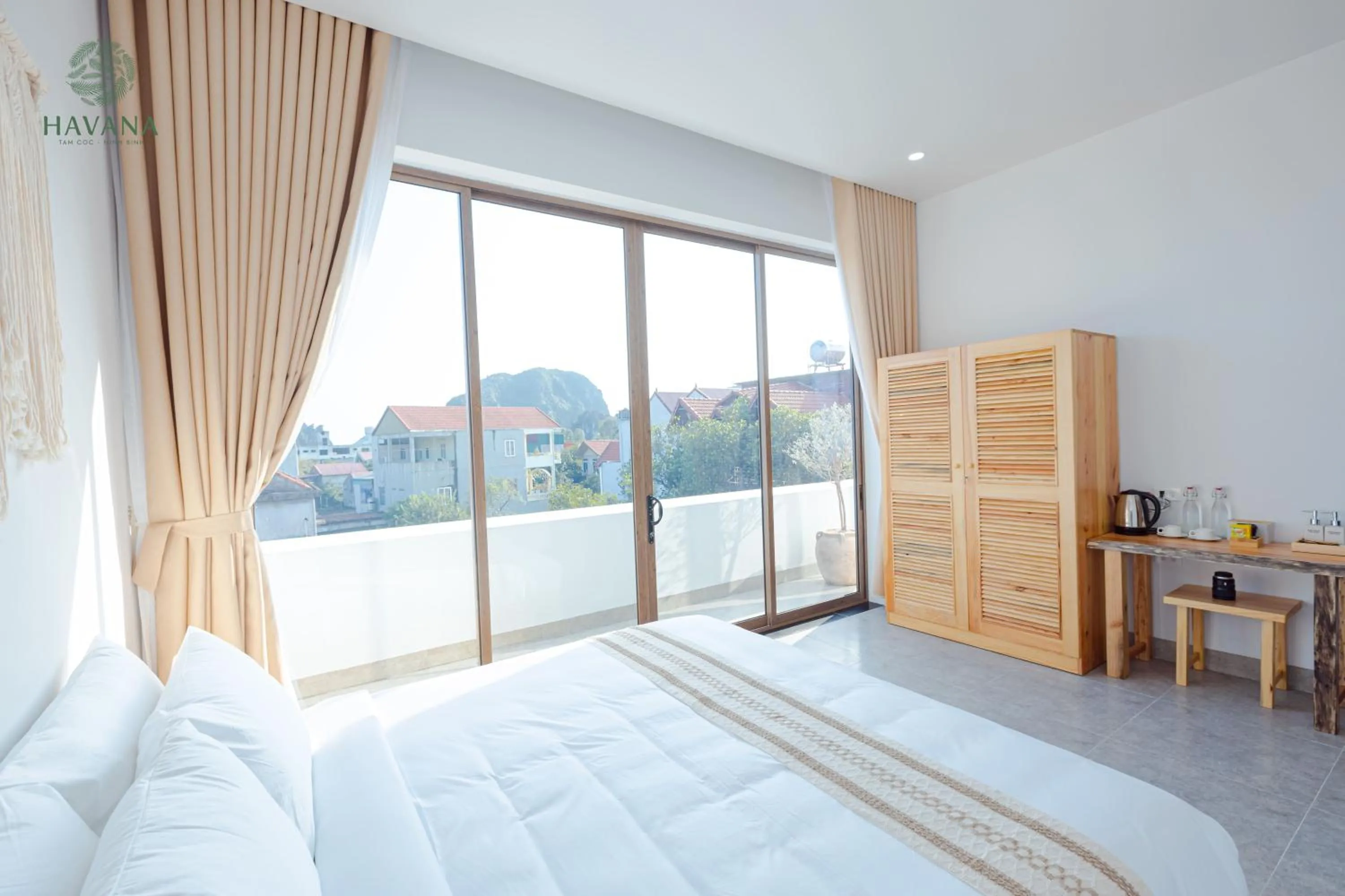 Bed in Havana Tam Coc Ninh Binh