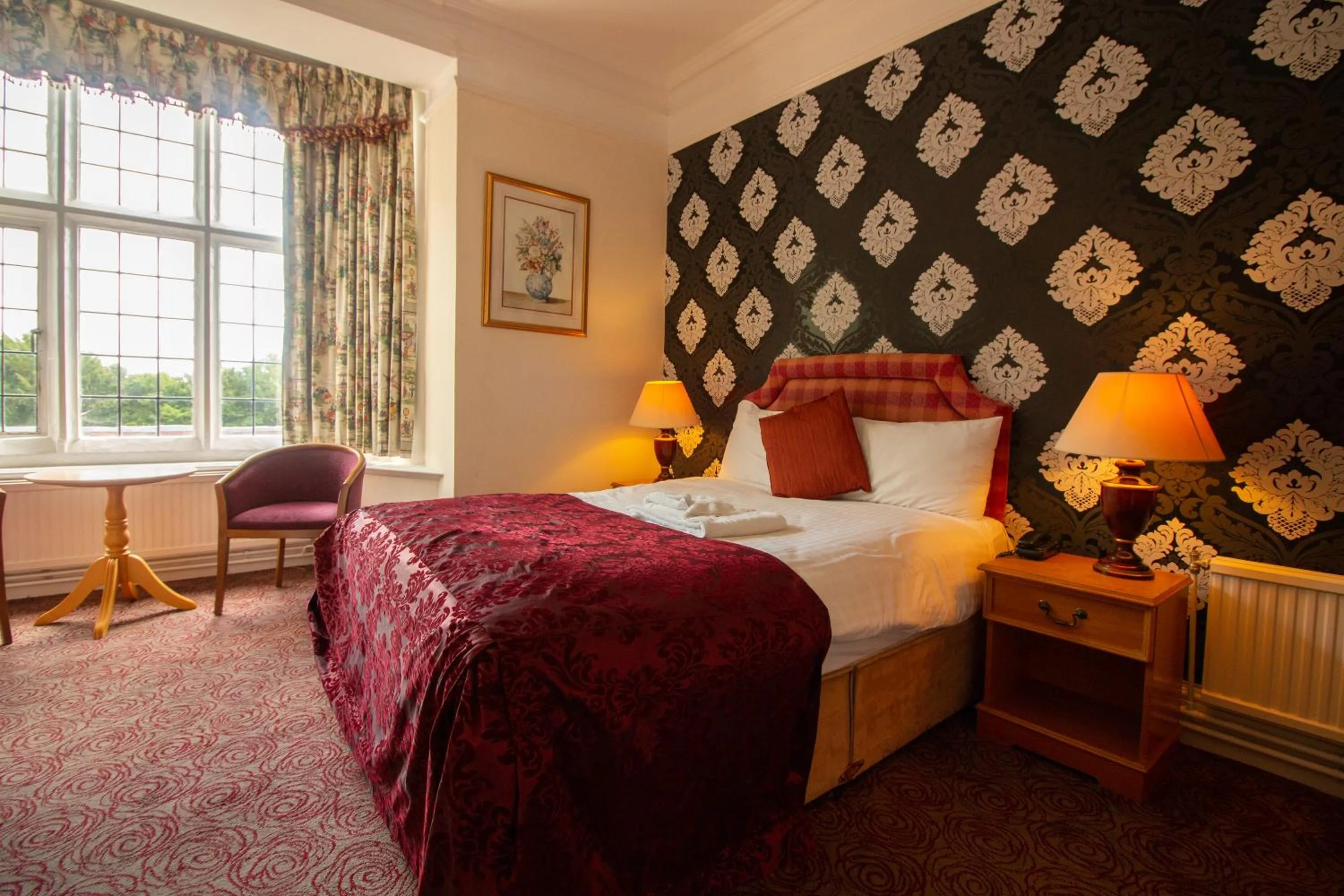 Bedroom, Bed in Westone Manor Hotel