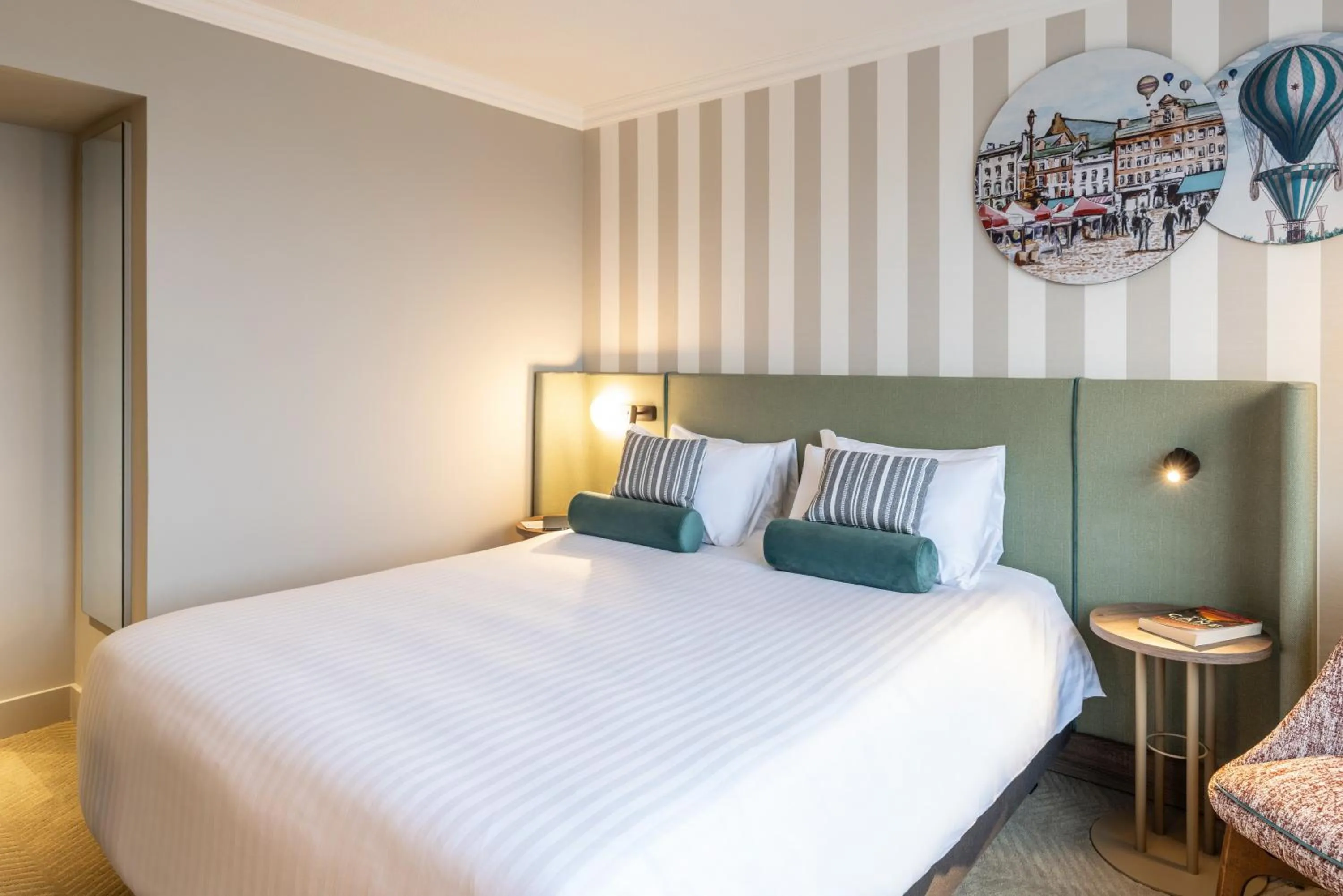 Bedroom, Bed in Mercure Northampton