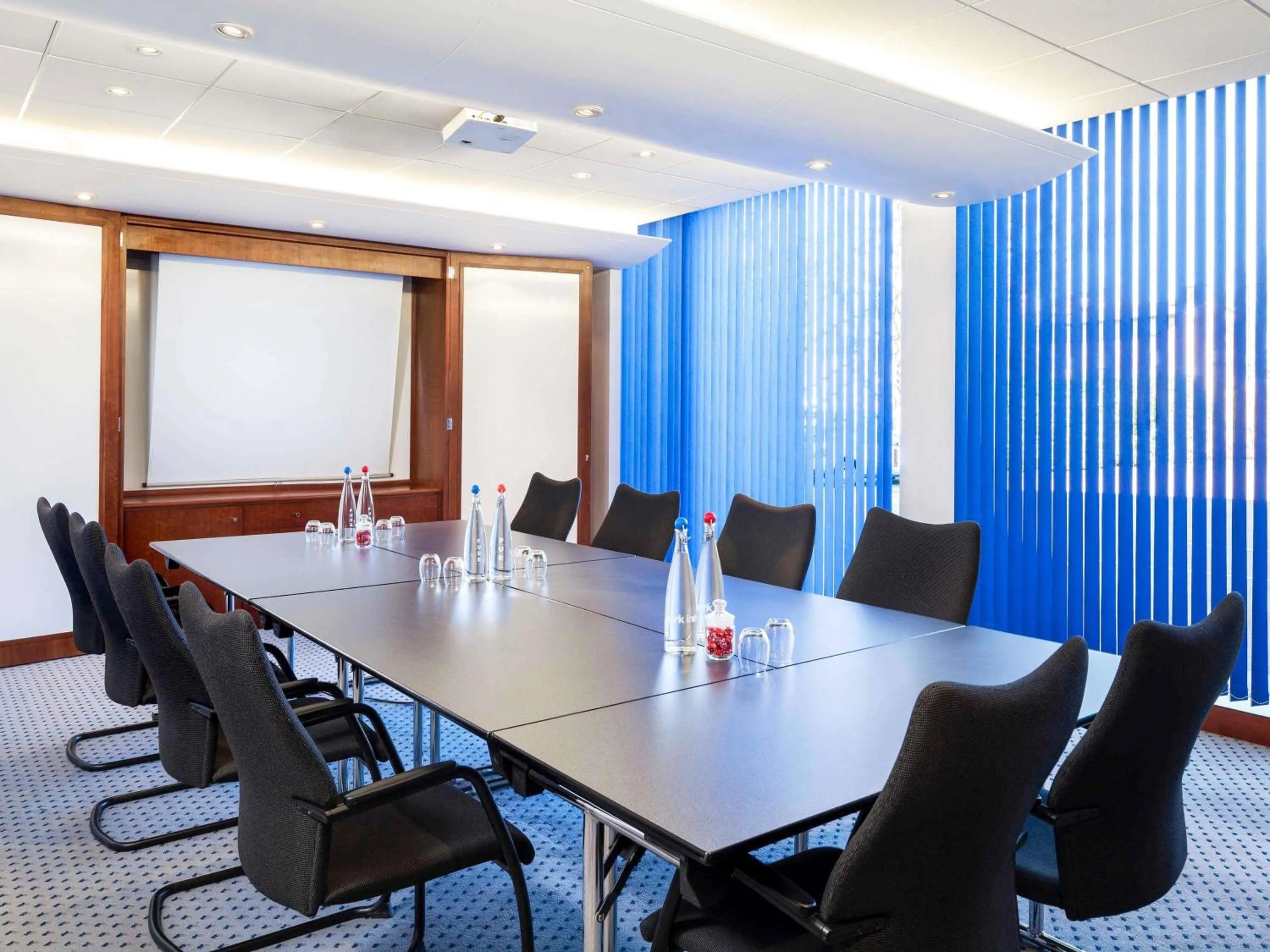 Meeting/conference room in Mercure Northampton