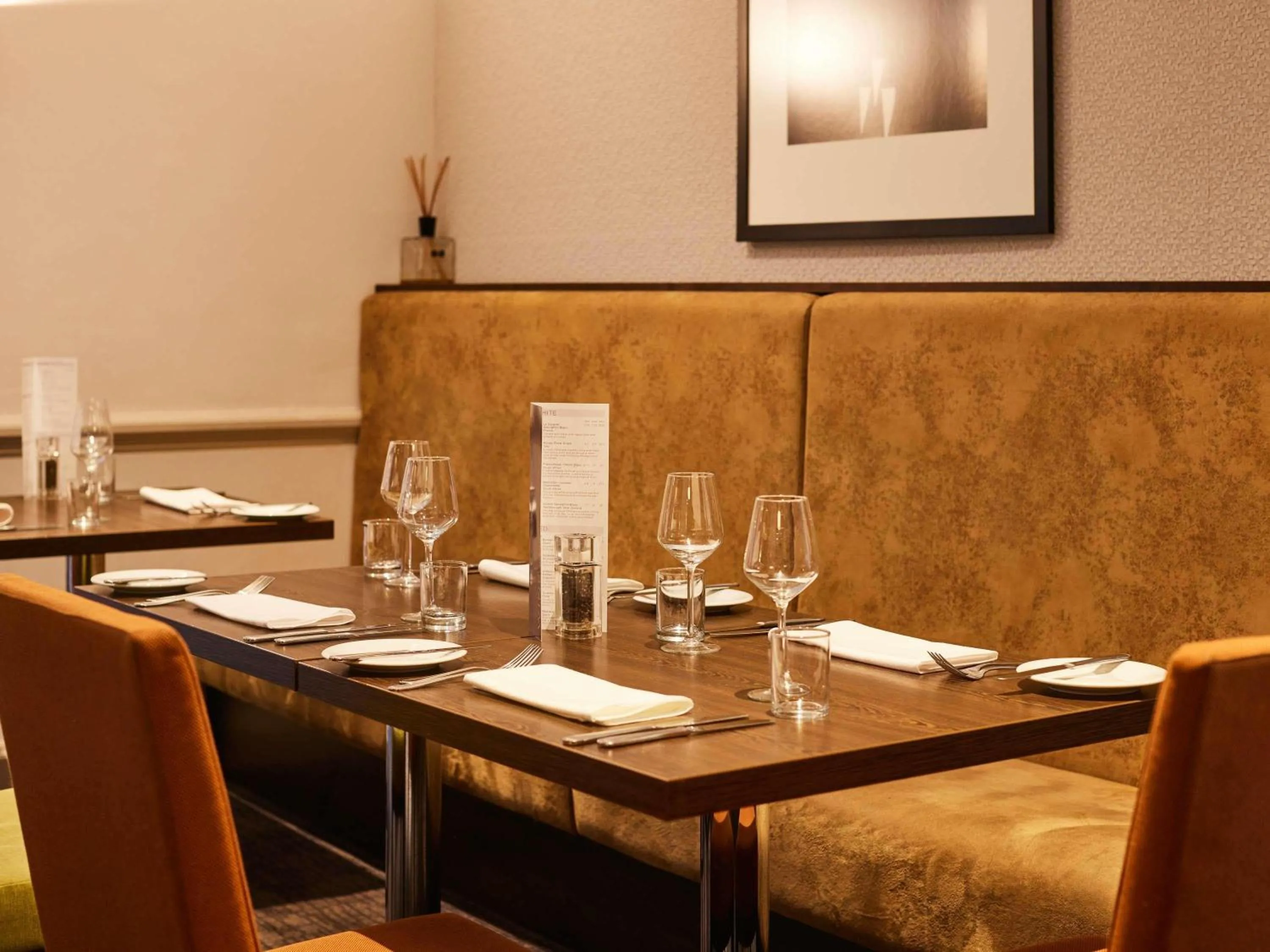 Restaurant/places to eat in Mercure Northampton