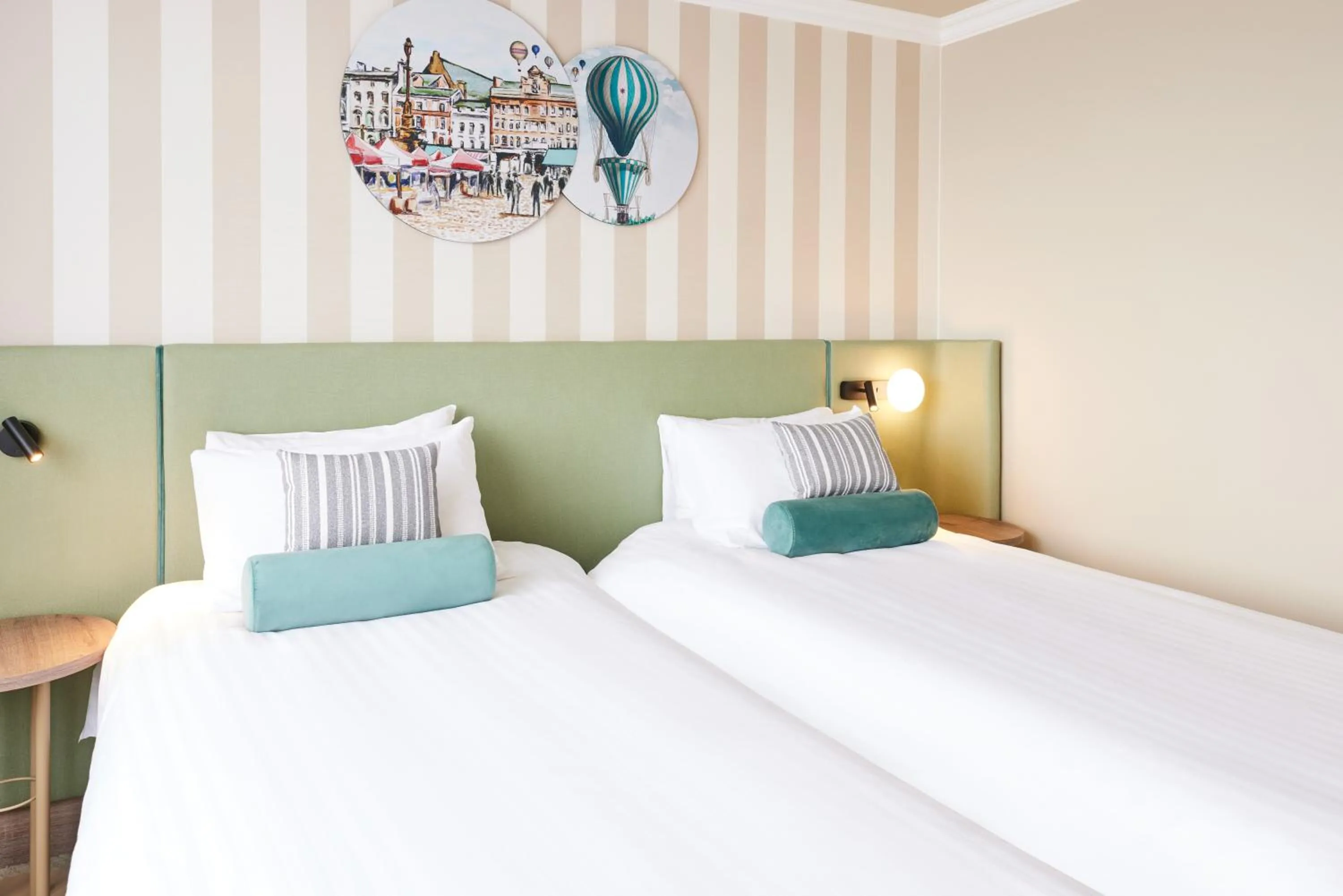 Bedroom, Bed in Mercure Northampton