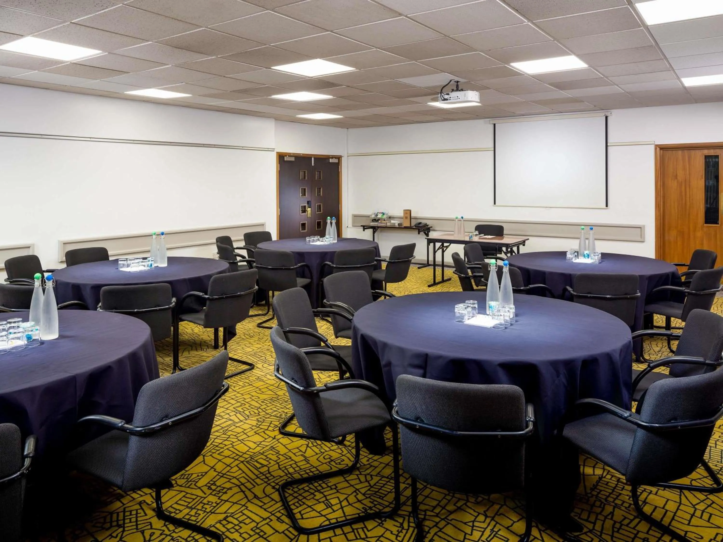 Meeting/conference room in Mercure Northampton