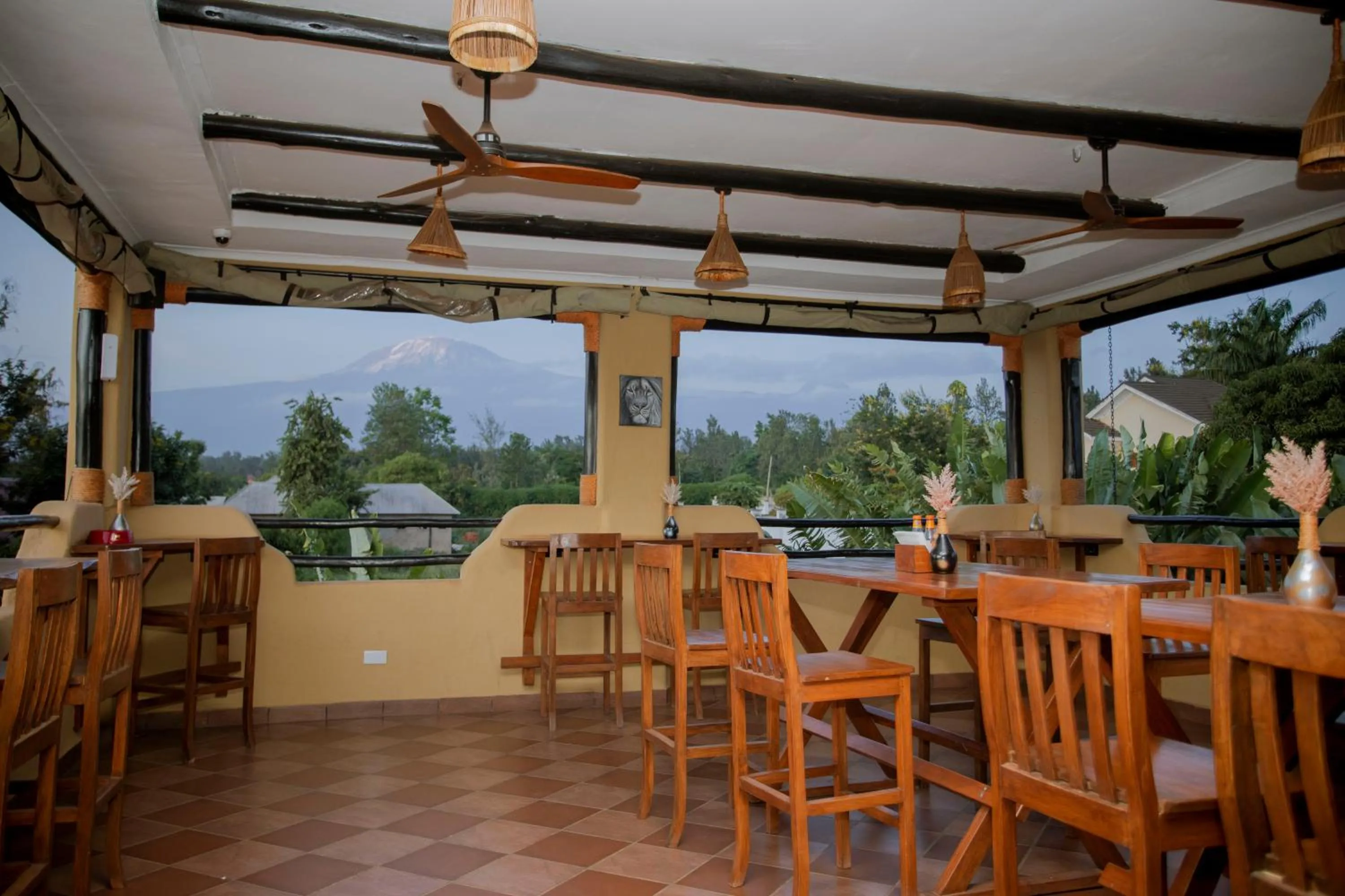 Restaurant/places to eat in The Maridadi Hotel