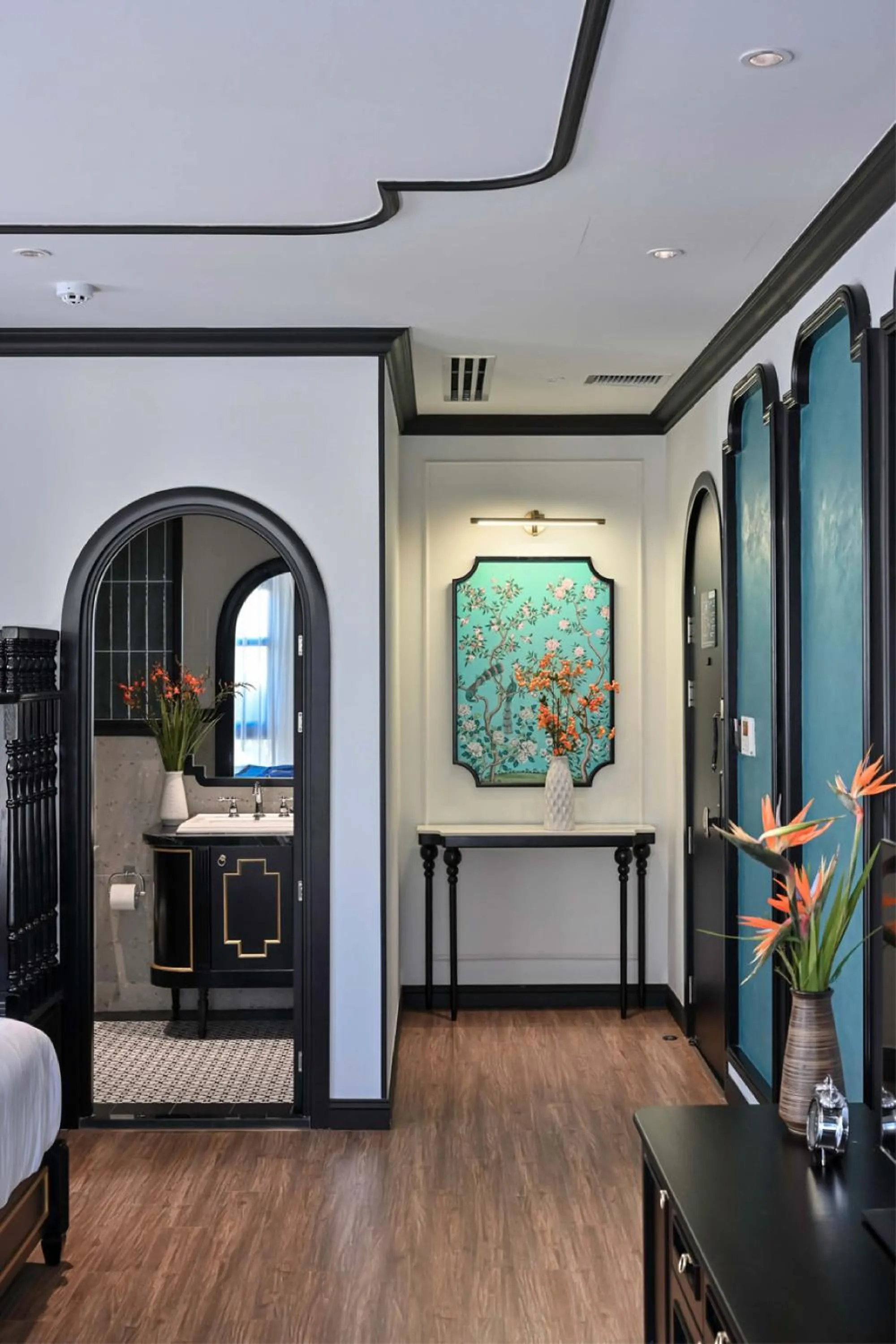 Shower, Bed in Thiên Ân Boutique Hotel