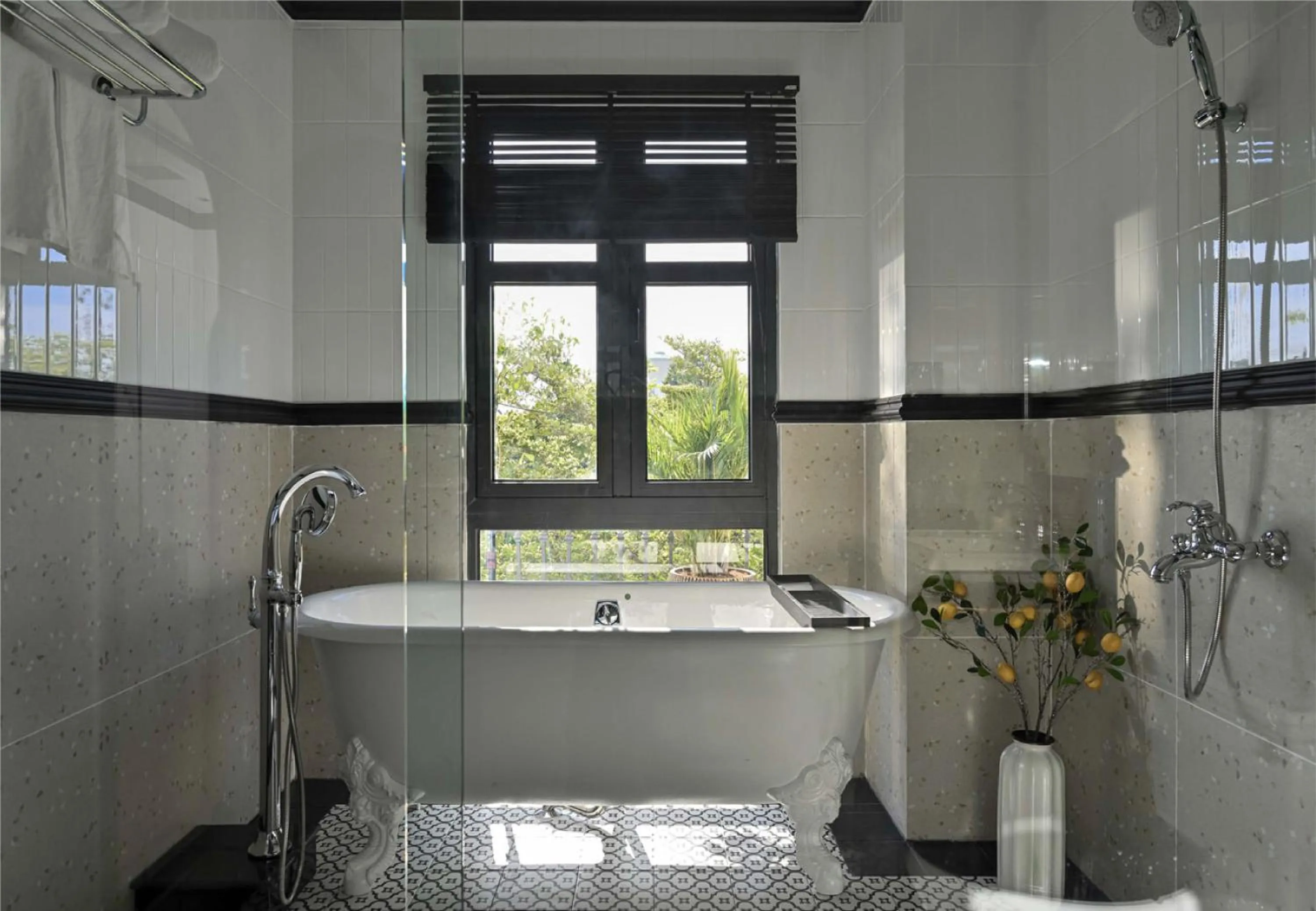 Bath in Thiên Ân Boutique Hotel