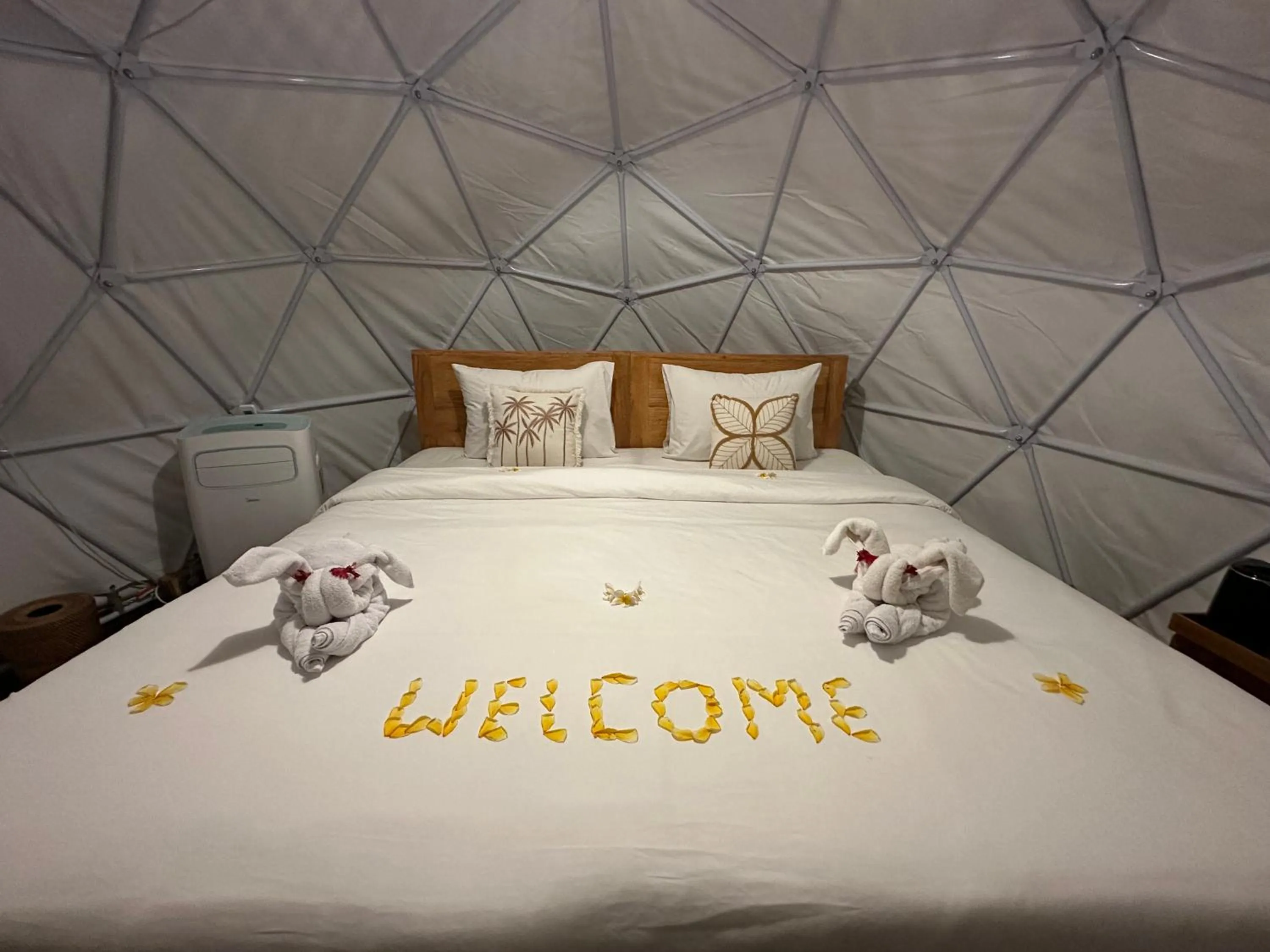 Bed in Glamping @ Pebbles & Fins