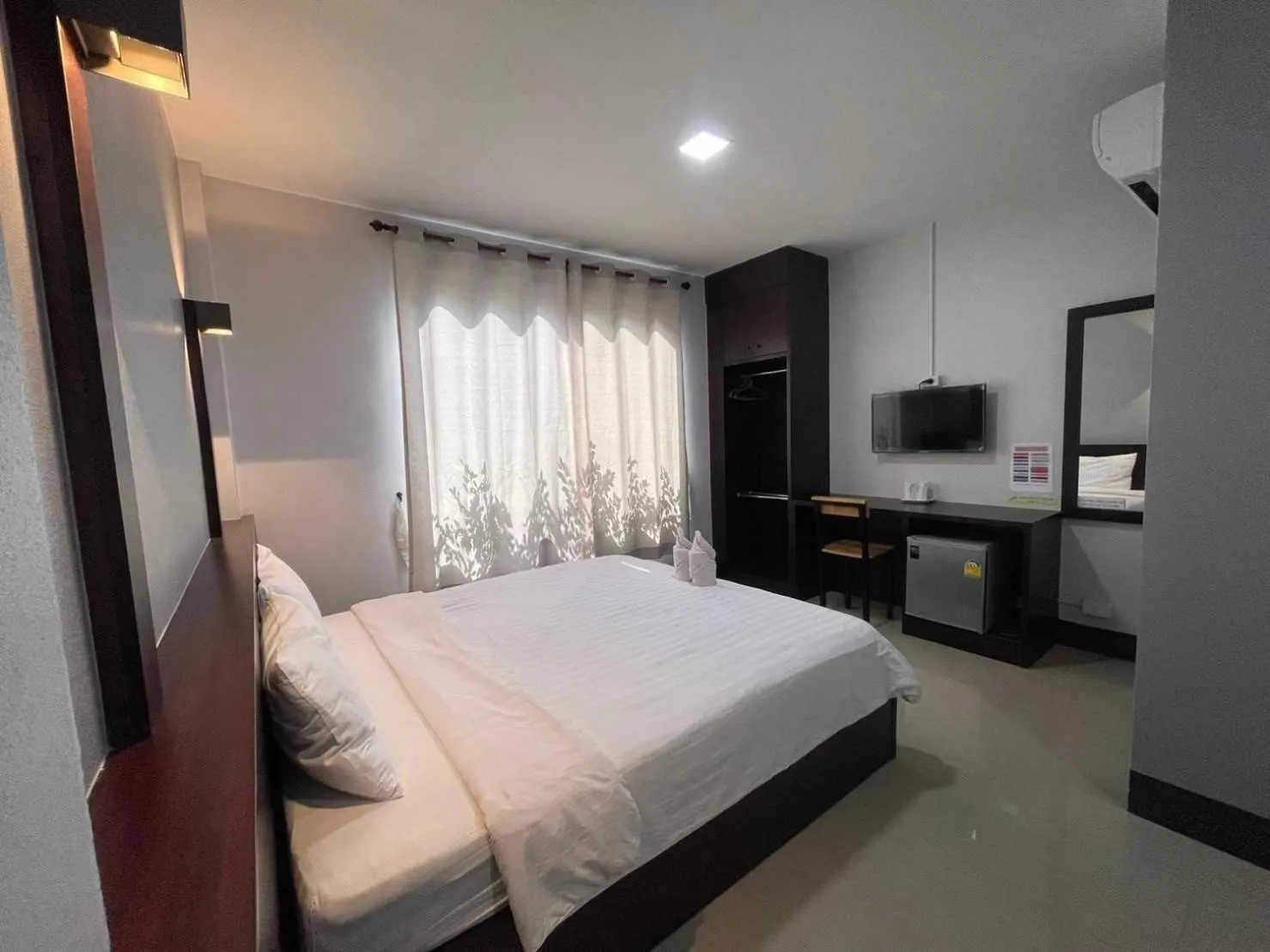 Bedroom, Bed in Nakarin Hotel