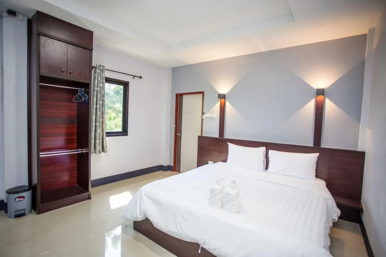 Bedroom, Bed in Nakarin Hotel