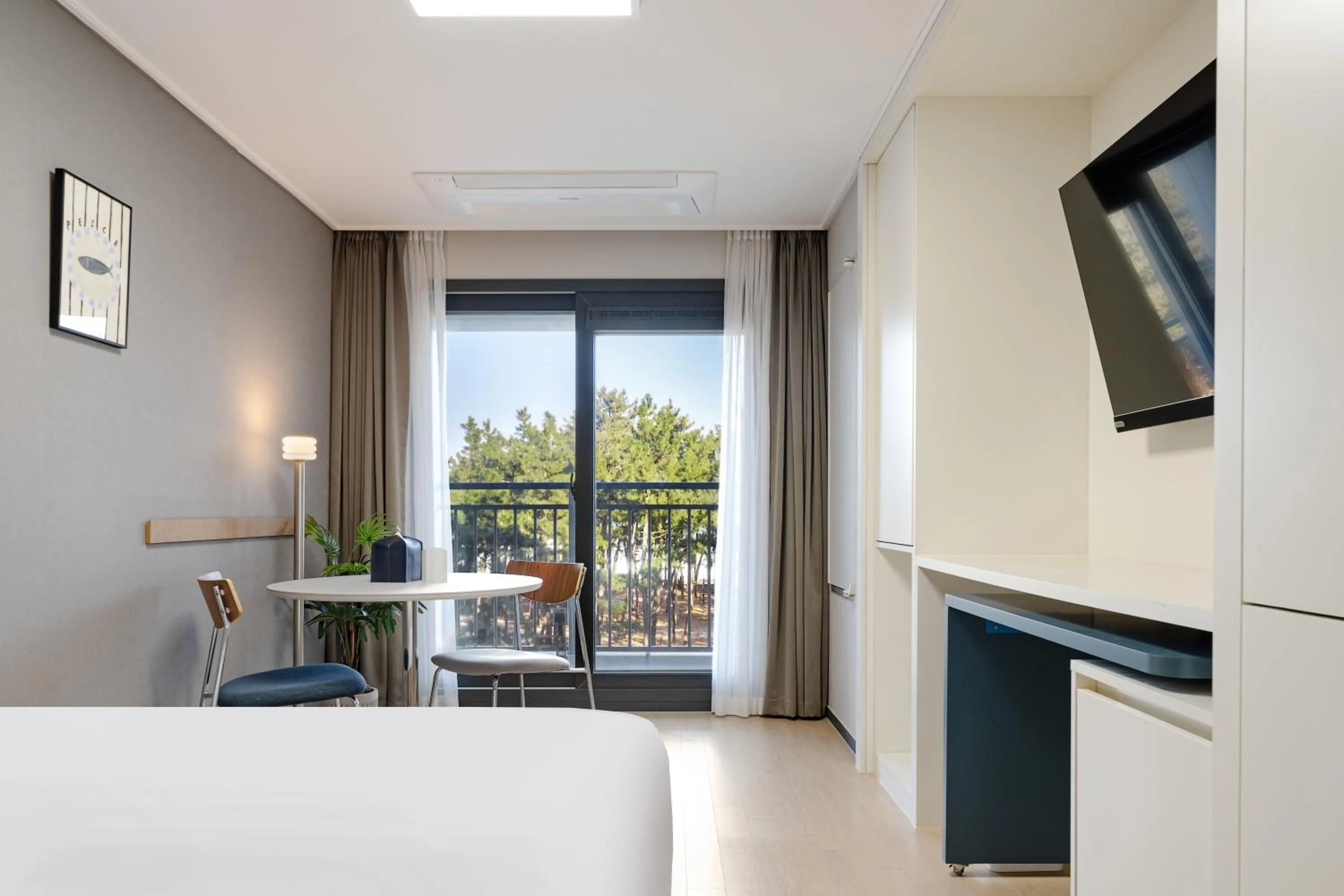 Photo of the whole room, Bed in Urbanstay Sokcho Beach AB