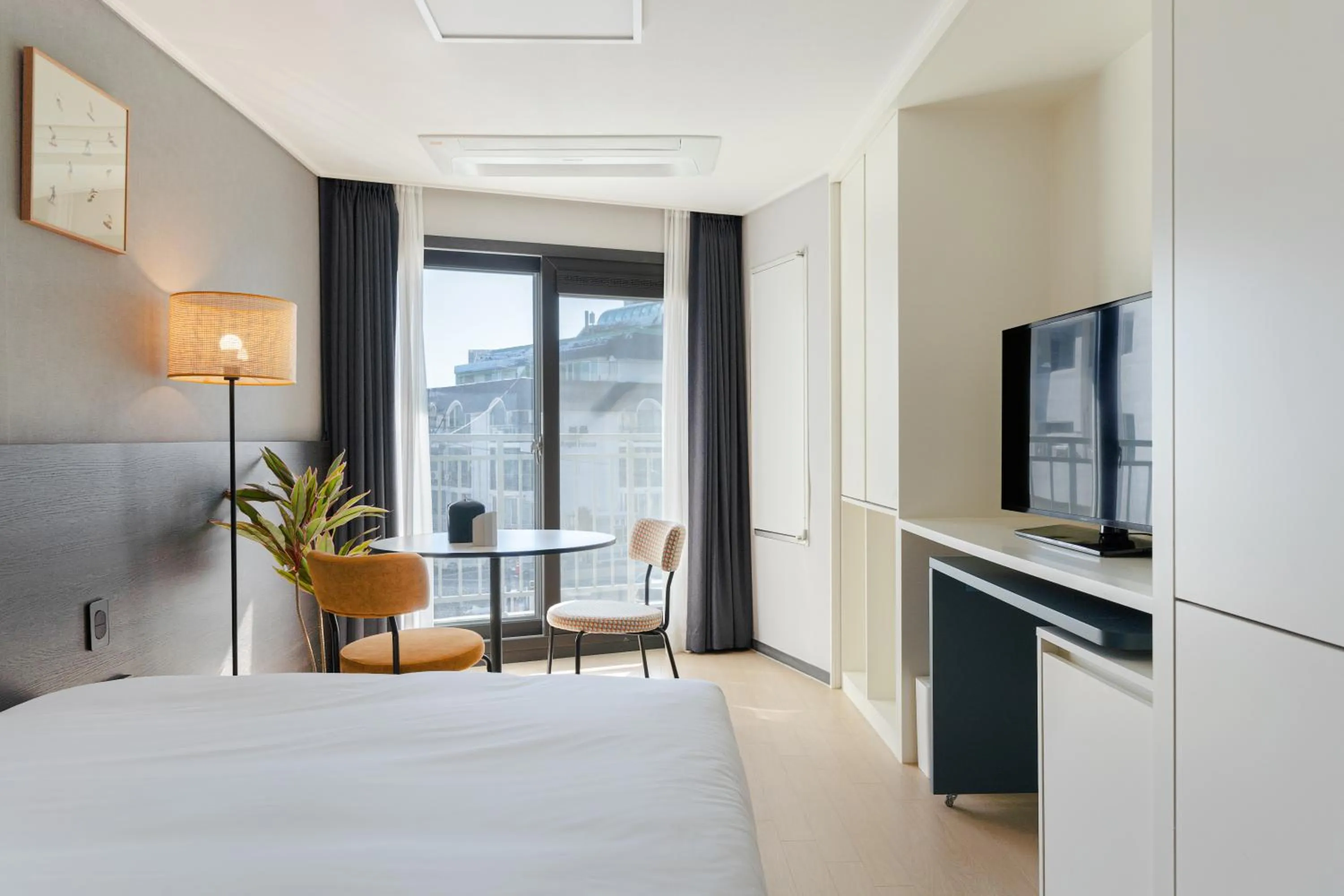 Photo of the whole room, Bed in Urbanstay Sokcho Beach AB