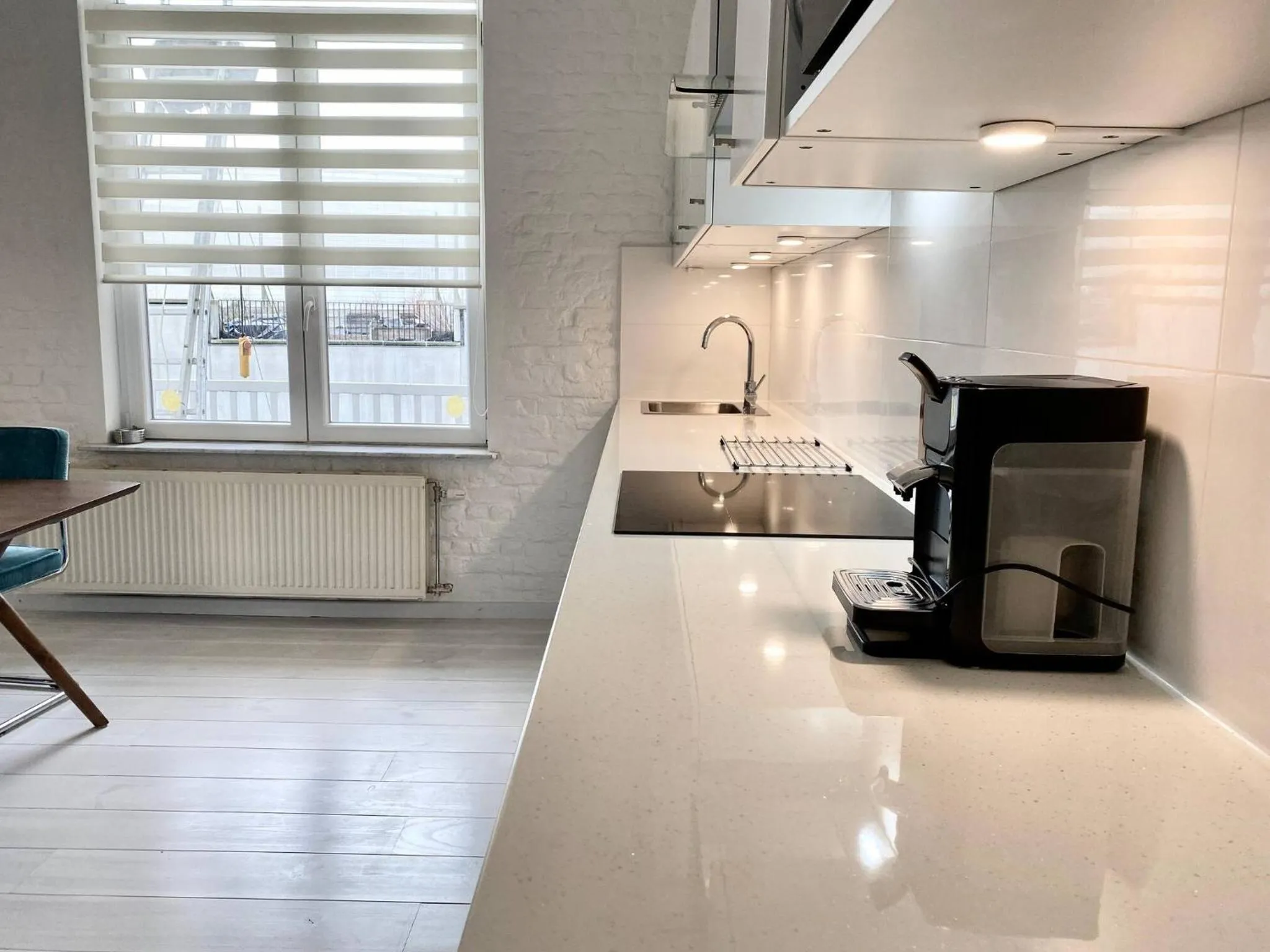 kitchen in Wit II, Near Metro, Train n7670