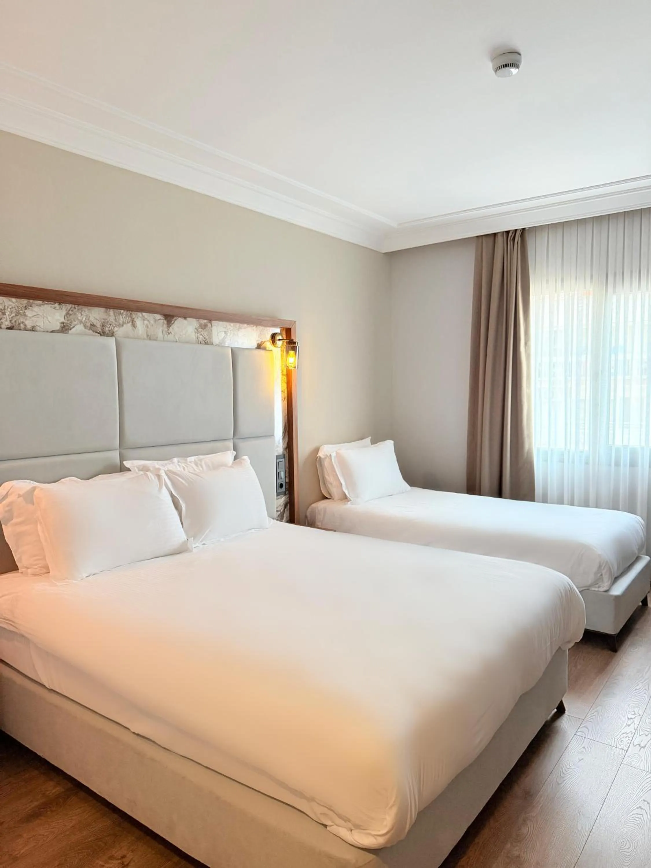 Bed in The Yalı Konak Hotel İzmir