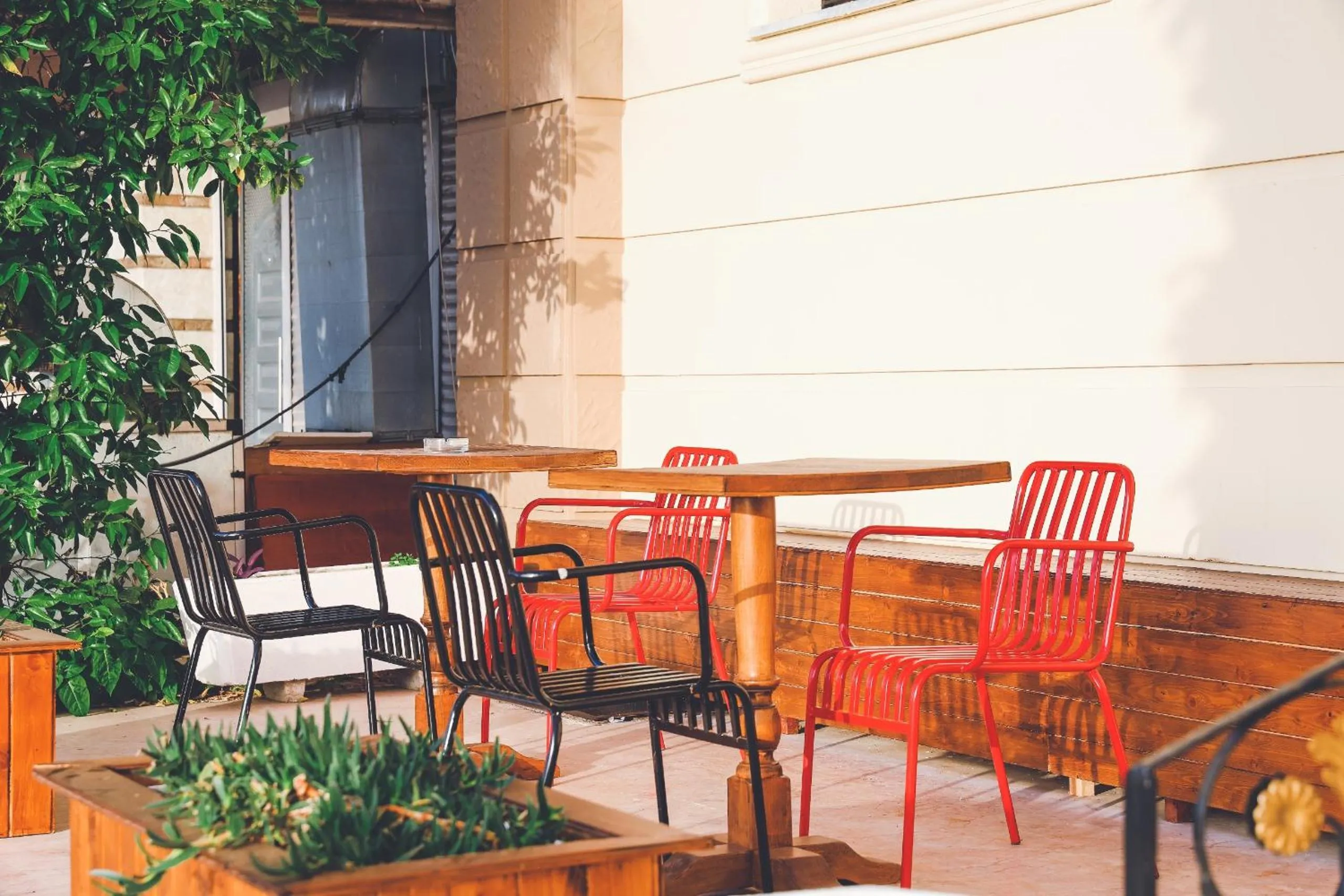 Garden in The Yalı Konak Hotel İzmir