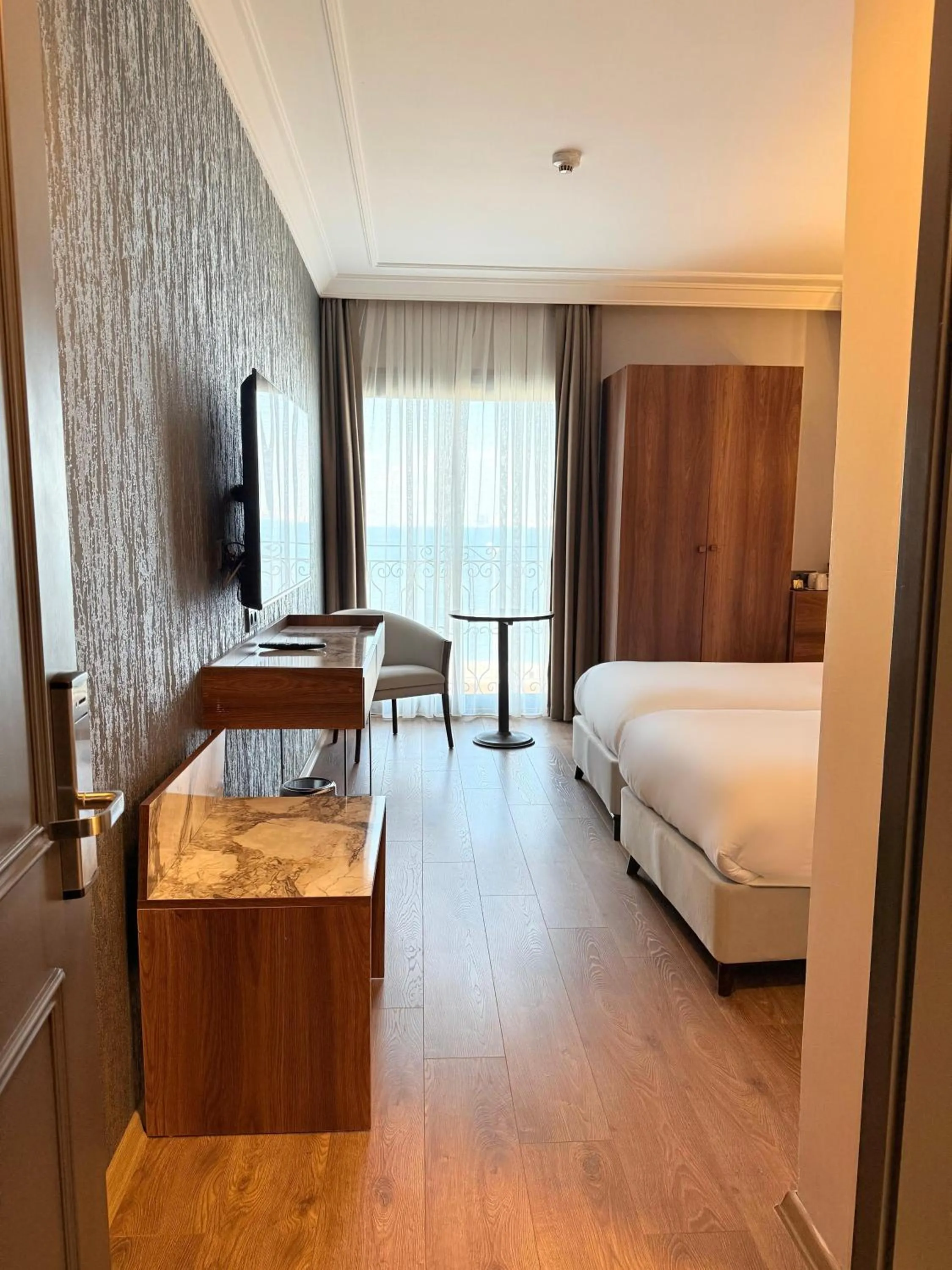 Bed in The Yalı Konak Hotel İzmir