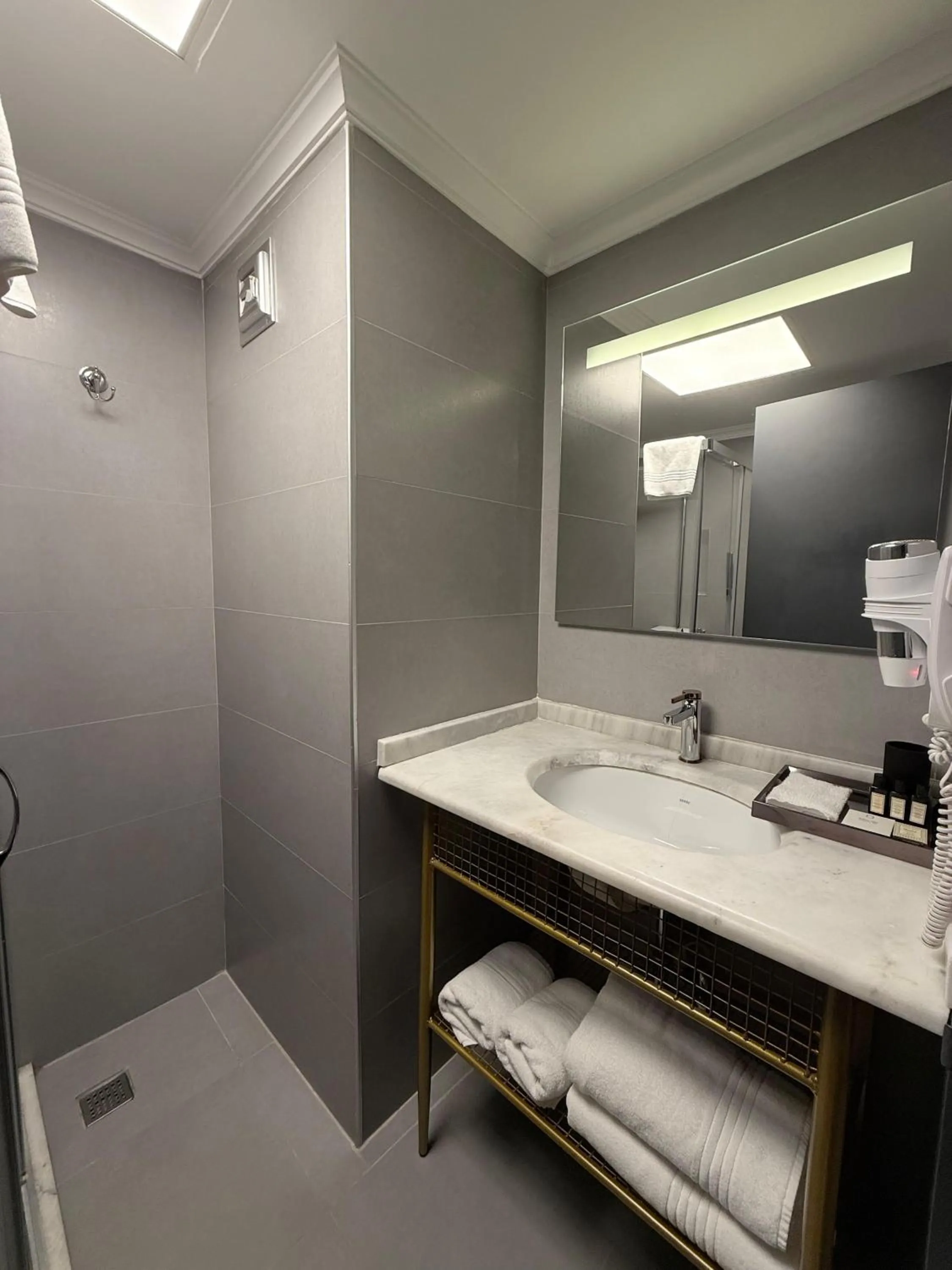 Bathroom in The Yalı Konak Hotel İzmir