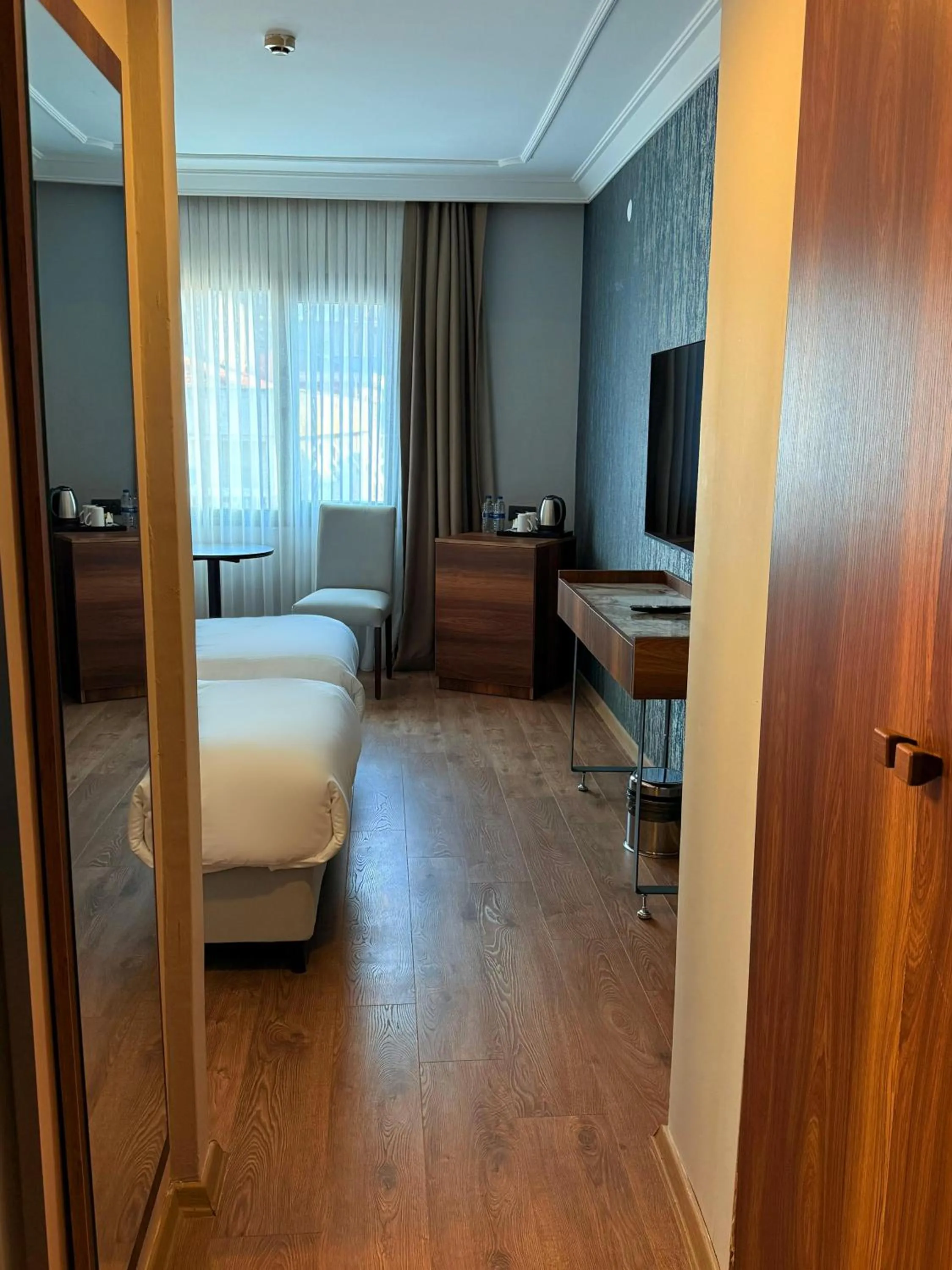 Photo of the whole room, Bed in The Yalı Konak Hotel İzmir